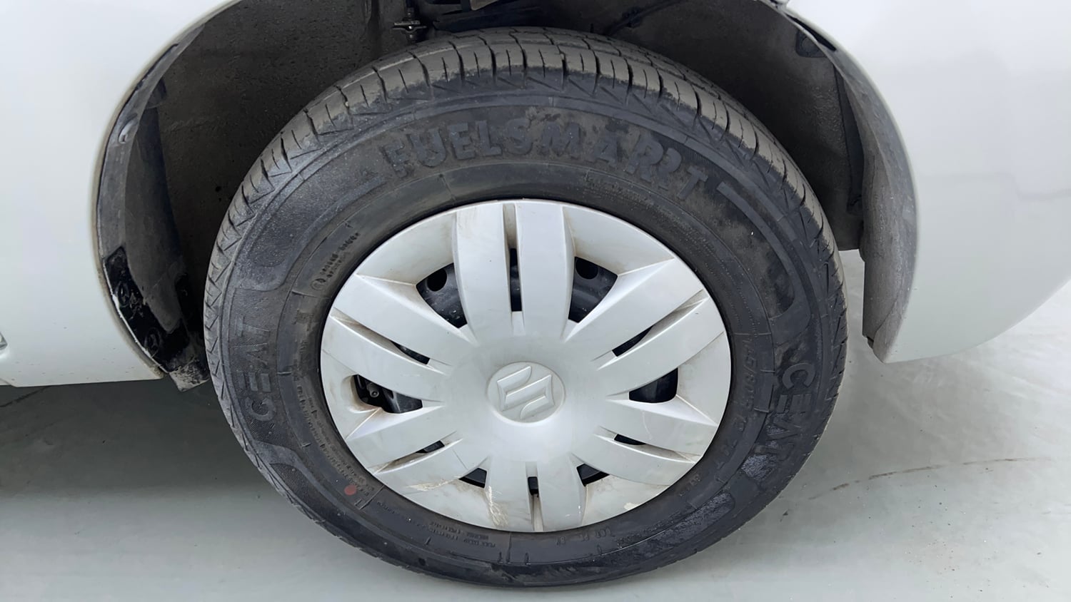 Used 2019 Maruti Suzuki Alto 800 LXi Petrol Manual tyres RIGHT FRONT TYRE RIM VIEW