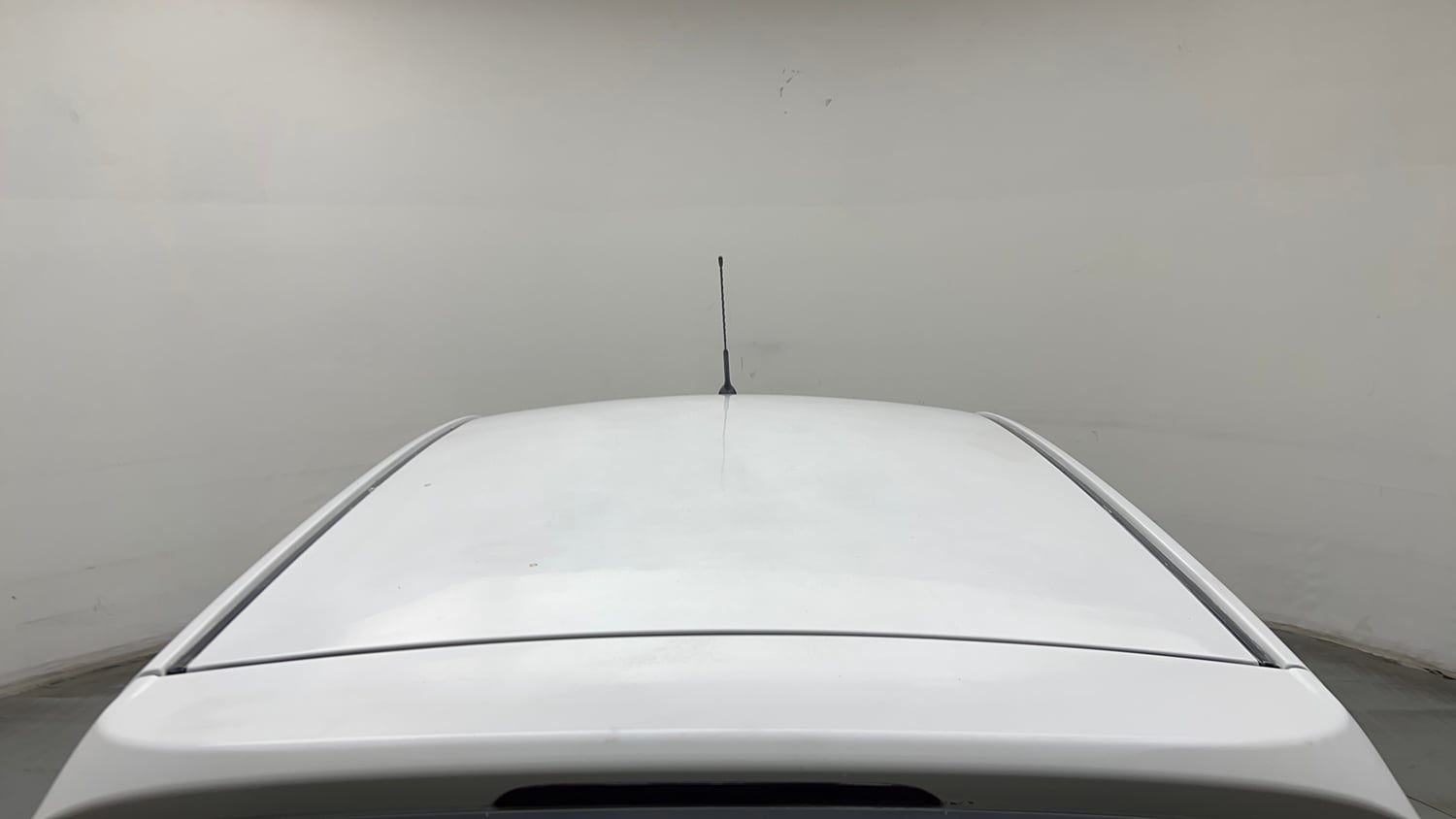 Used 2016 Hyundai Eon Era + Petrol Manual exterior EXTERIOR ROOF VIEW