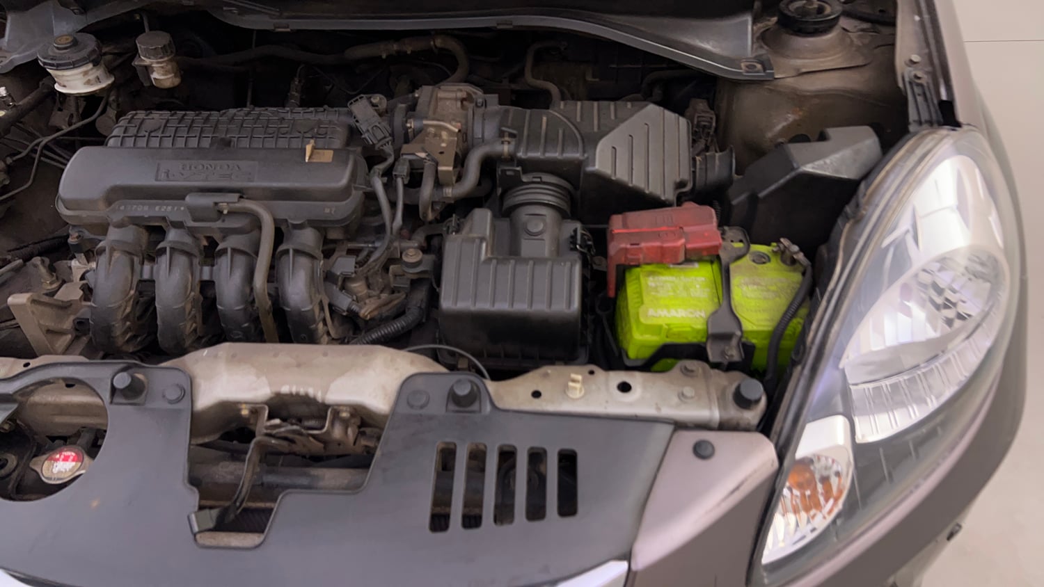 Used 2014 Honda Amaze 1.2 S i-VTEC Petrol Manual engine ENGINE LEFT SIDE VIEW