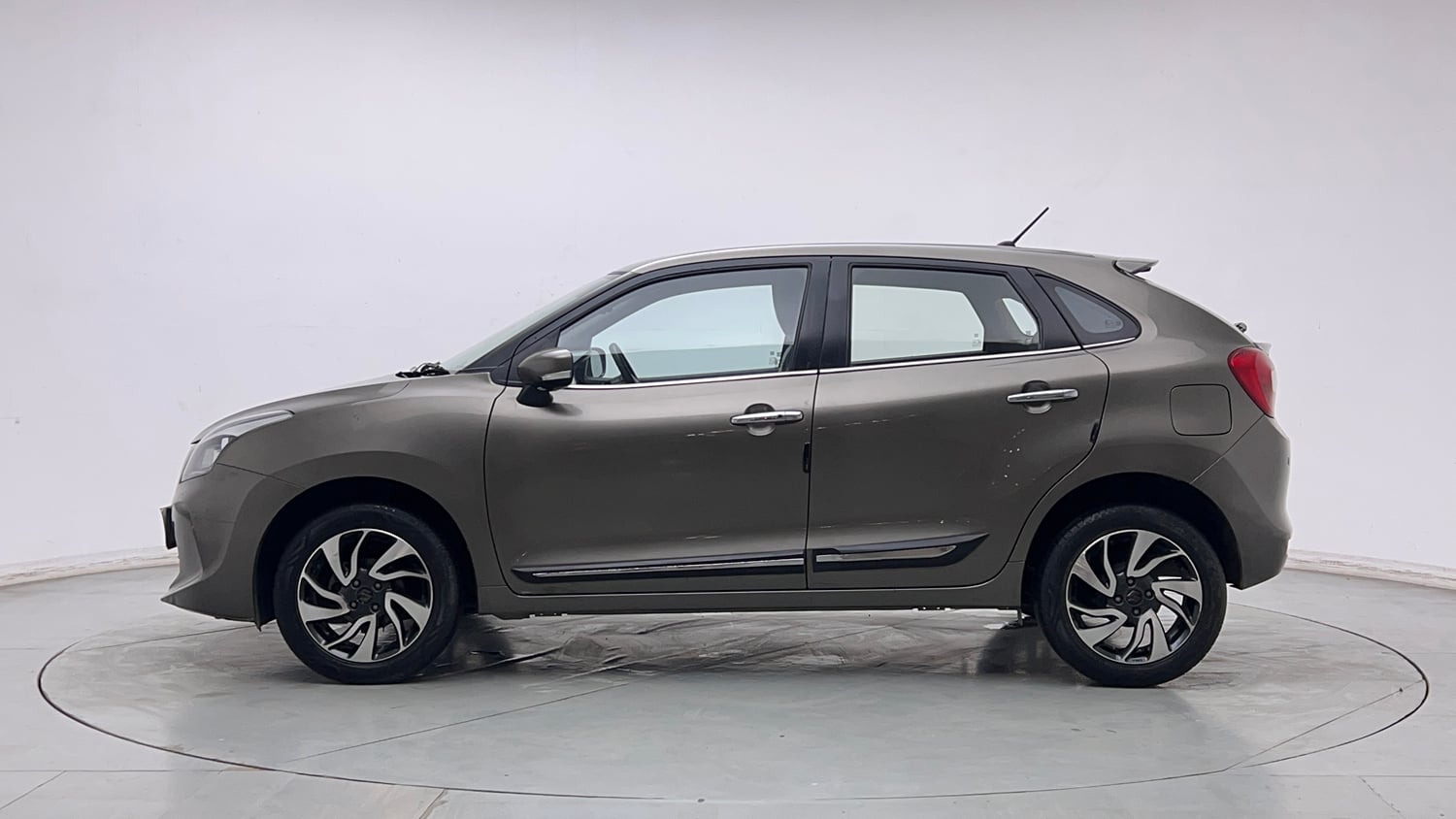 Used 2020 Maruti Suzuki Baleno Zeta Petrol Manual exterior LEFT SIDE VIEW