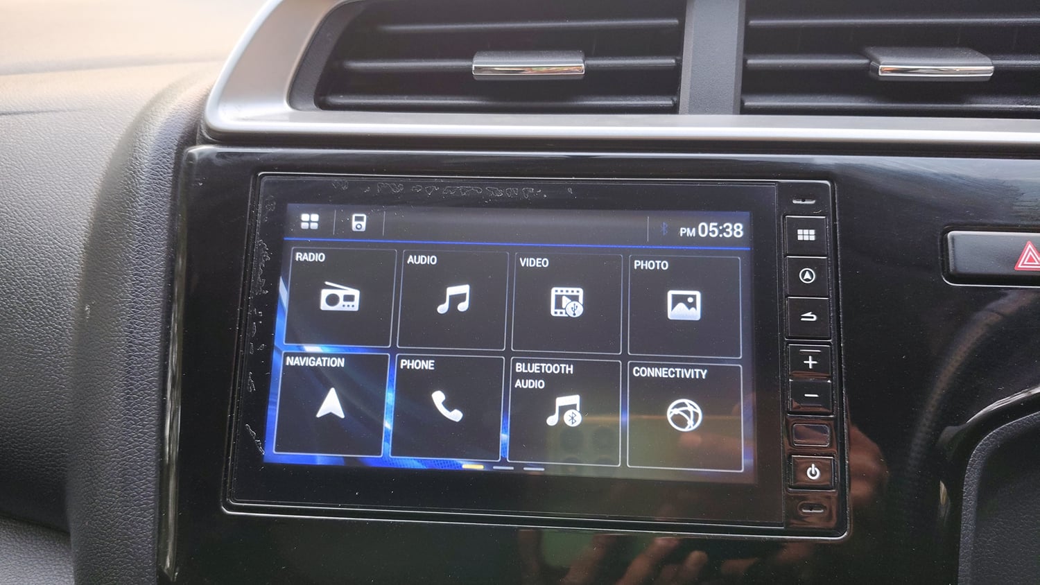 Used 2021 Honda WR-V SV MT Petrol Petrol Manual top_features Integrated (in-dash) music system