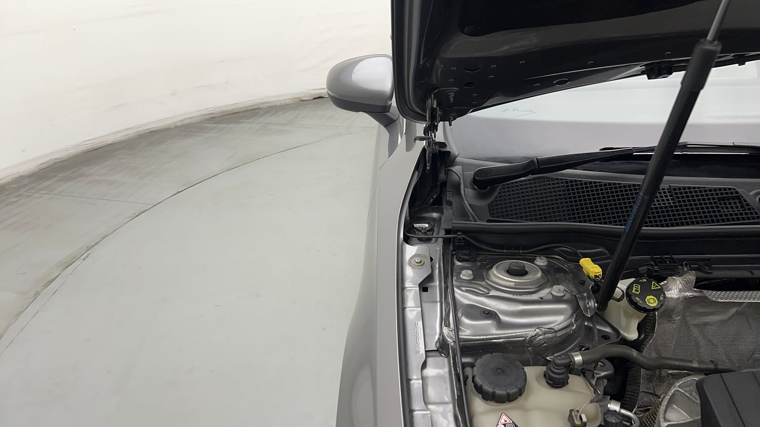Used 2024 Mercedes-Benz A-Class Limousine 200 Petrol Automatic engine ENGINE RIGHT SIDE HINGE & APRON VIEW