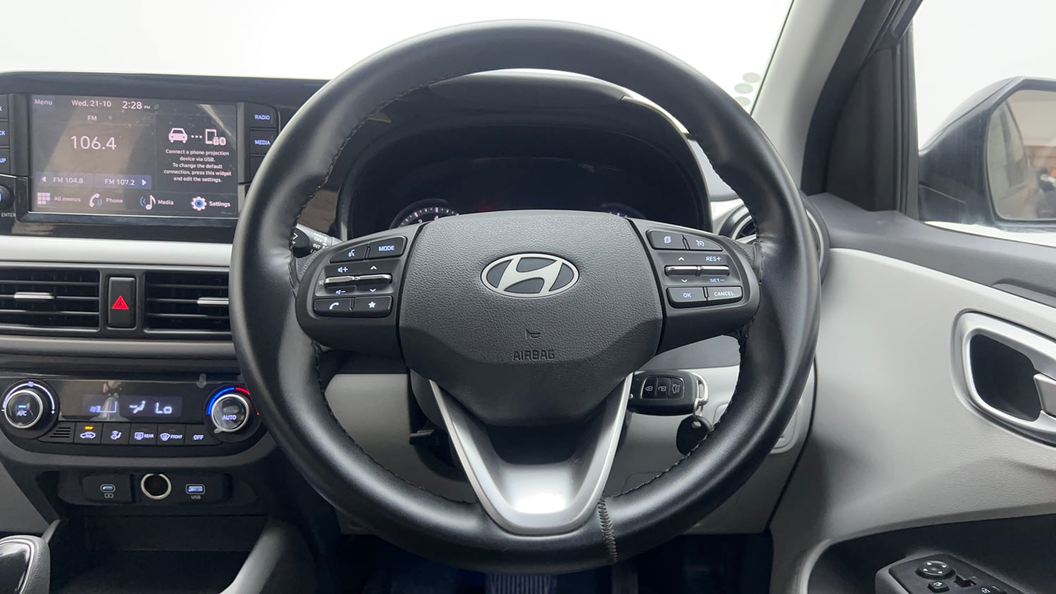 Used 2024 Hyundai Grand i10 Nios Sportz 1.2 Kappa AMT Petrol Automatic interior STEERING VIEW