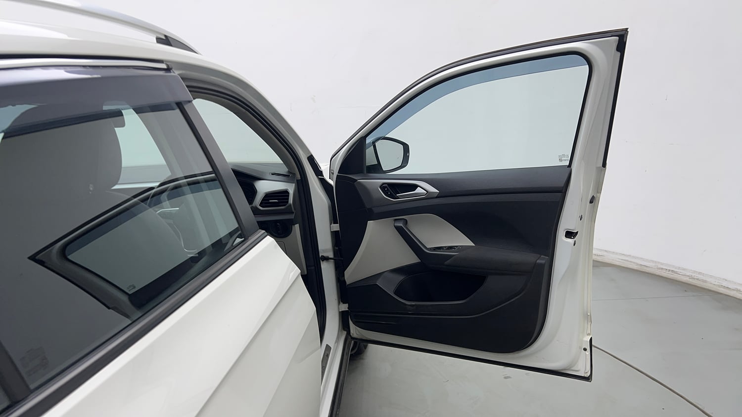 Used 2022 Volkswagen Taigun Highline 1.0 TSI MT Petrol Manual interior RIGHT FRONT DOOR OPEN VIEW