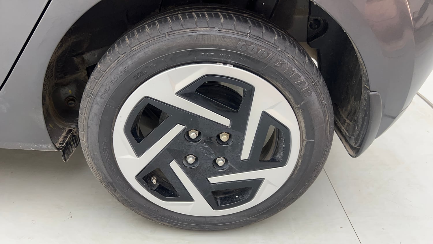 Used 2024 Hyundai Grand i10 Nios Sportz 1.2 Kappa AMT Petrol Automatic tyres LEFT REAR TYRE RIM VIEW