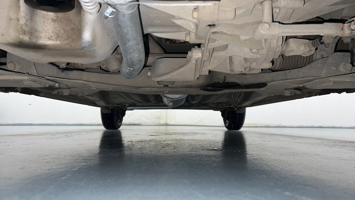 Used 2022 Maruti Suzuki Wagon R ZXI 1.2 Petrol Manual extra FRONT LEFT UNDERBODY VIEW