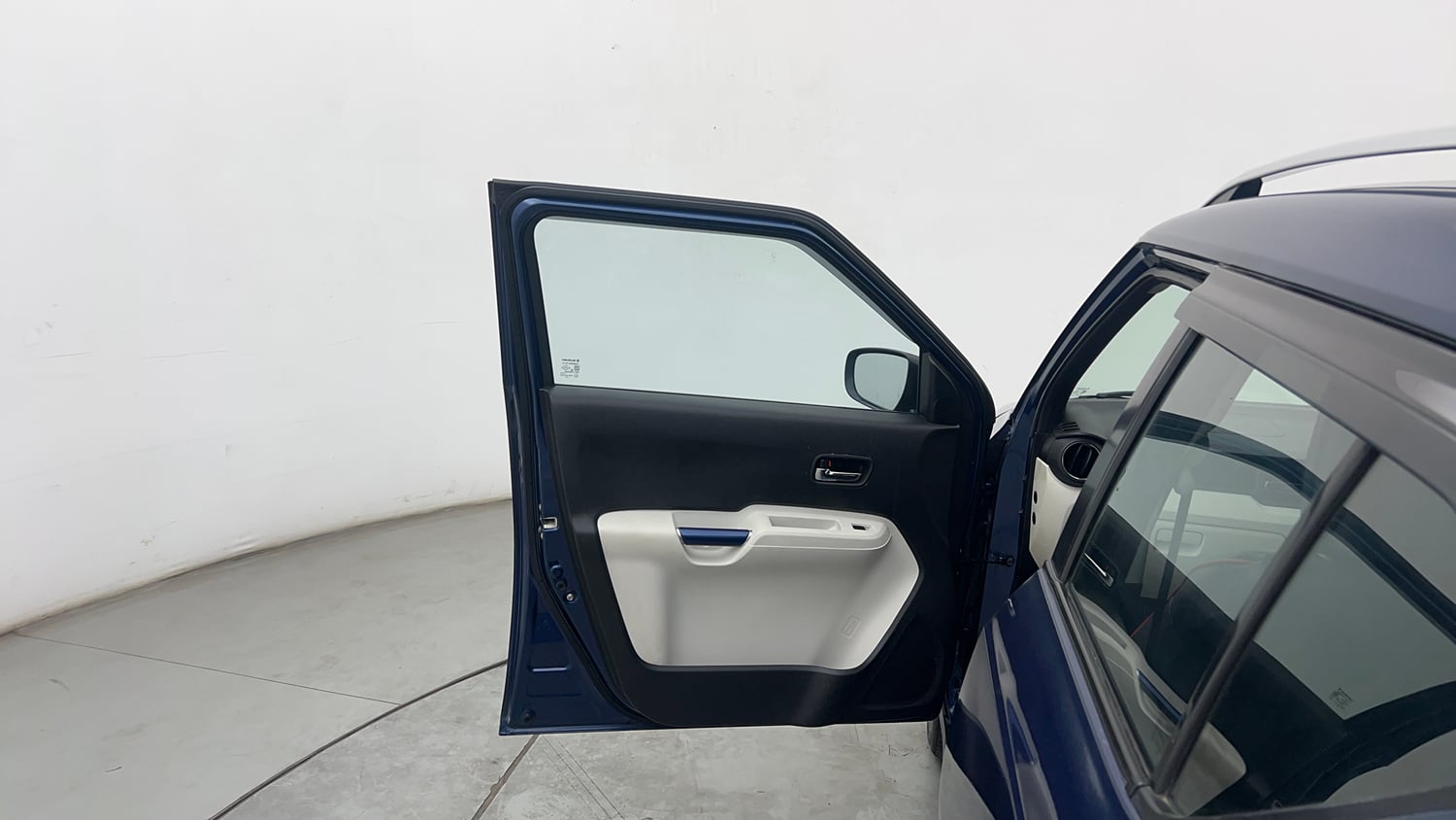 Used 2022 Maruti Suzuki Ignis Zeta 1.2 AMT Petrol Automatic interior LEFT FRONT DOOR OPEN VIEW