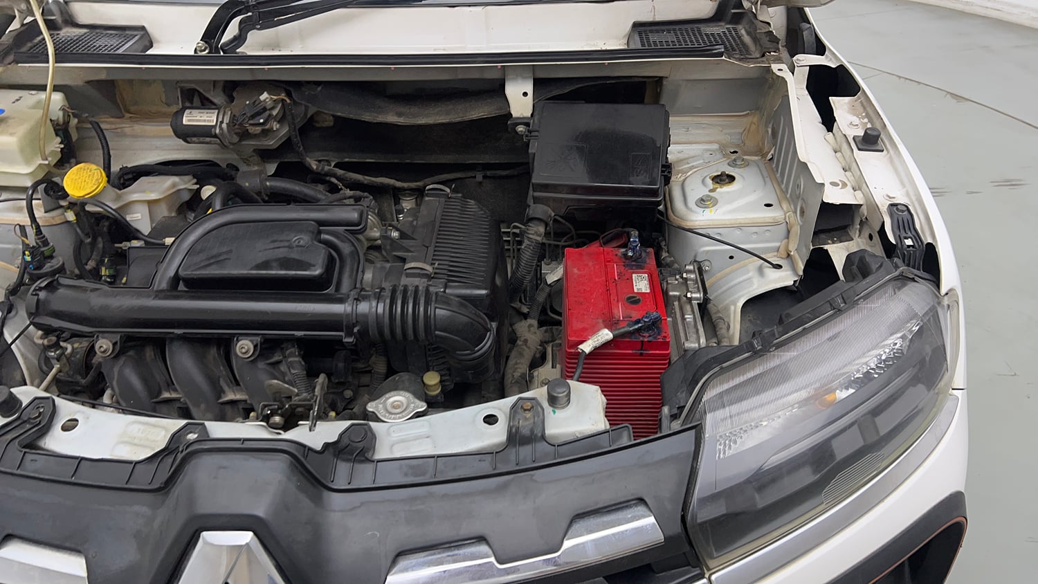 Used 2021 Renault Kwid CLIMBER 1.0 AMT Opt Petrol Automatic engine ENGINE LEFT SIDE VIEW