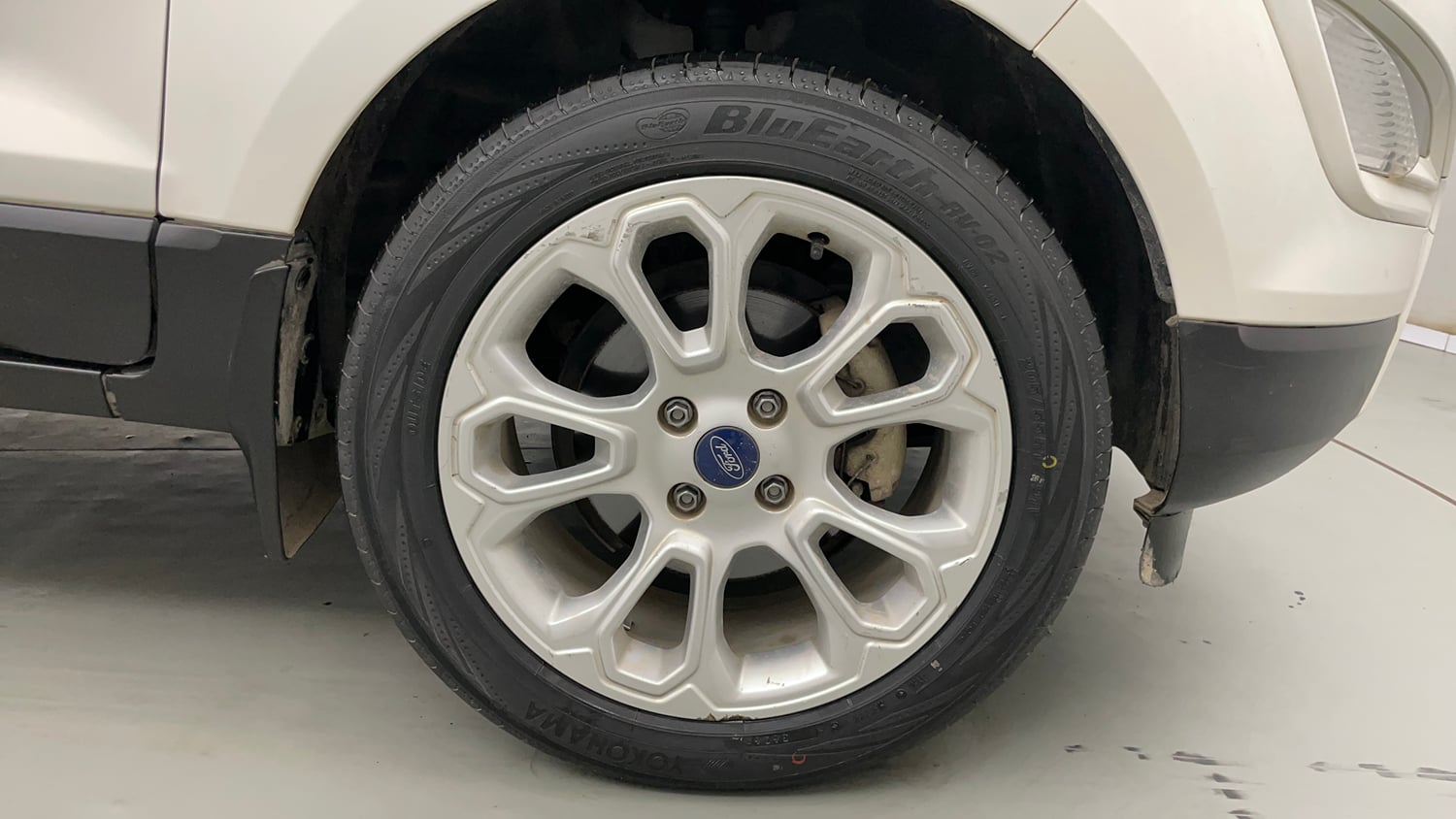 Used 2018 Ford EcoSport Titanium + 1.5L TDCi Diesel Manual tyres RIGHT FRONT TYRE RIM VIEW