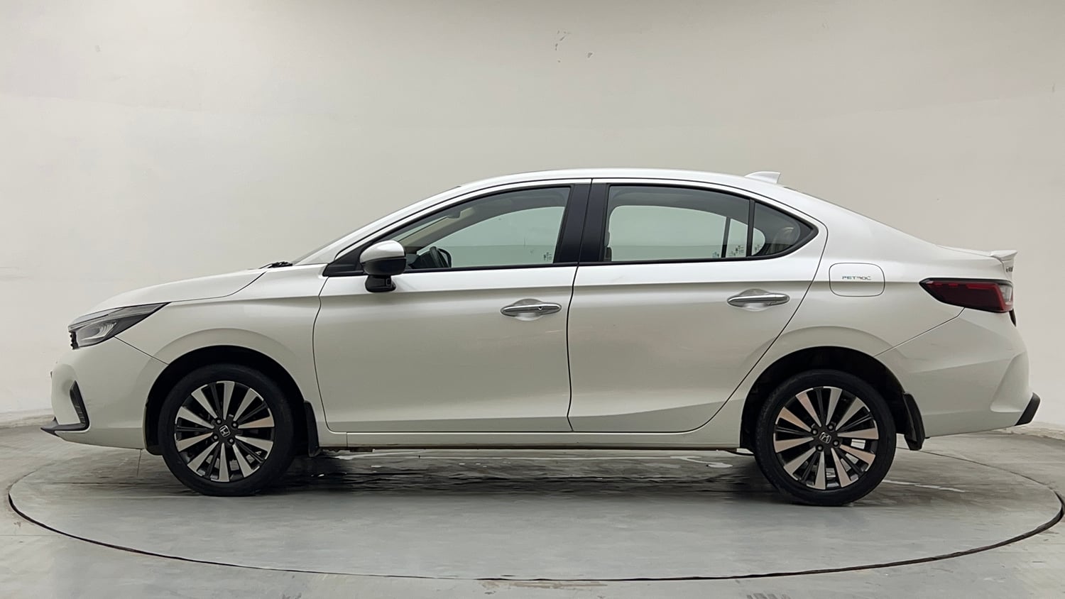 Used 2024 Honda City ZX Petrol CVT Petrol Automatic exterior LEFT SIDE VIEW