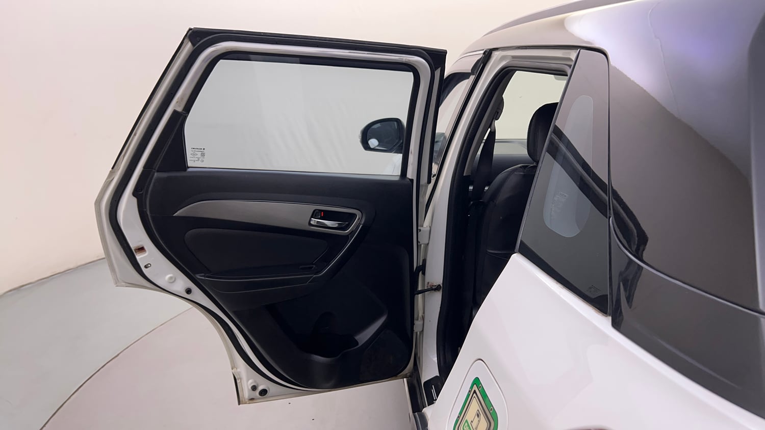 Used 2018 maruti-suzuki Vitara Brezza ZDi Plus AGS Diesel Automatic interior LEFT REAR DOOR OPEN VIEW