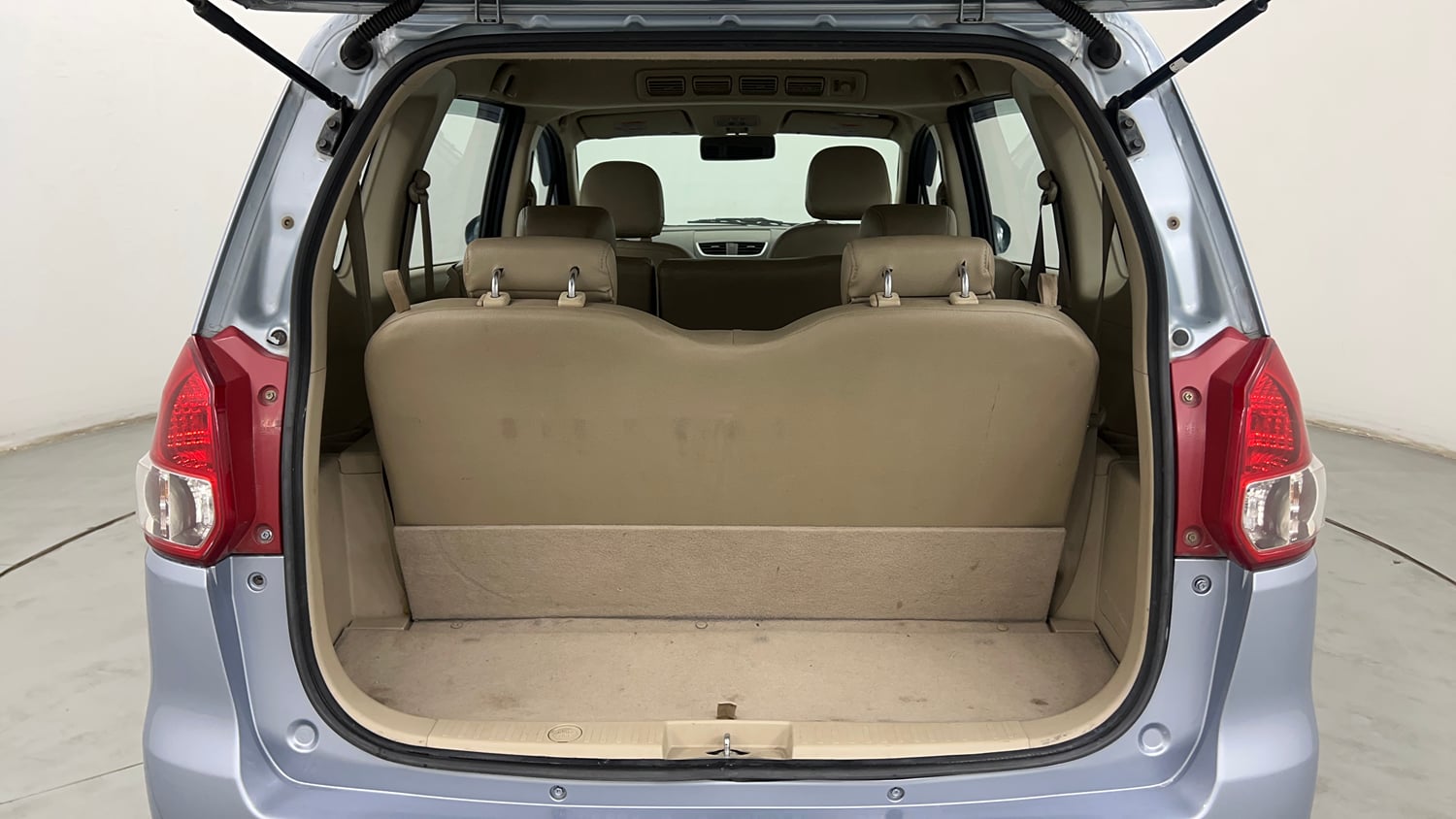Used 2014 Maruti Suzuki Ertiga ZXi Petrol Manual interior DICKY INSIDE VIEW