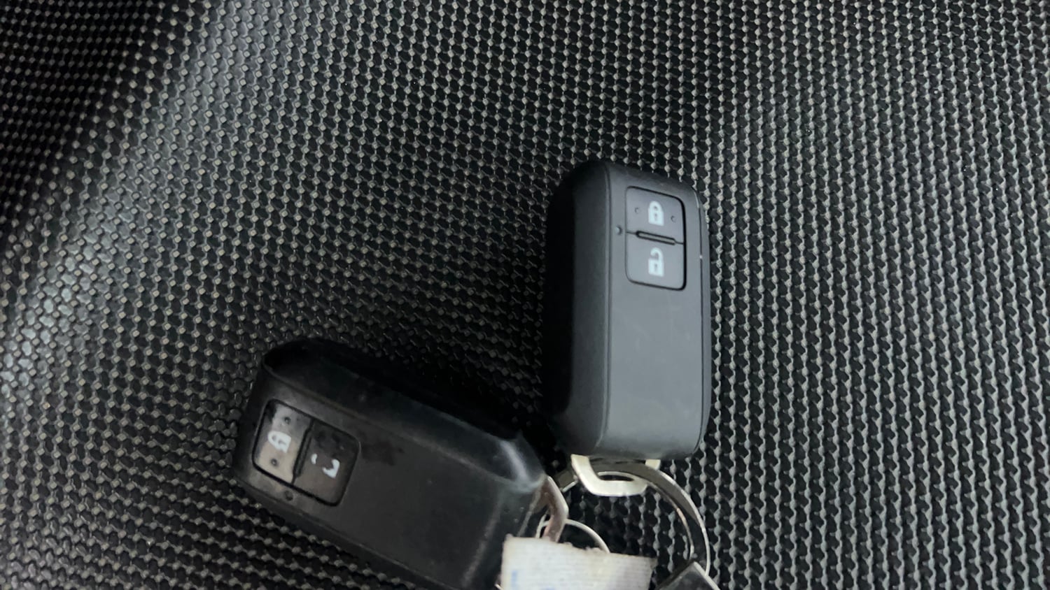 Used 2022 Maruti Suzuki Ignis Zeta 1.2 AMT Petrol Automatic extra CAR KEY VIEW
