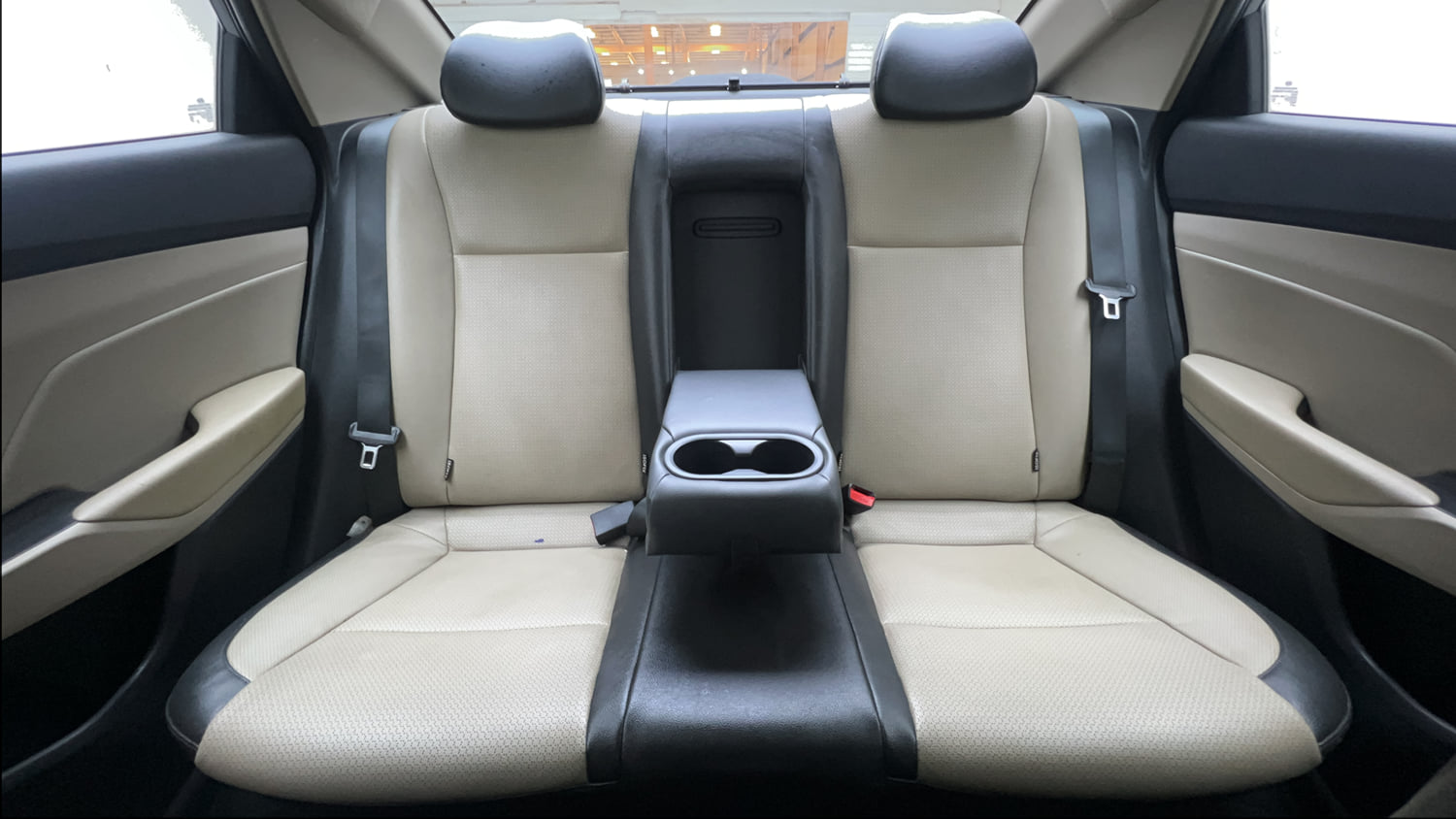 Used 2017 Hyundai Verna SX (O) 1.6 VTVT AT Petrol Automatic interior REAR SEAT CONDITION VIEW