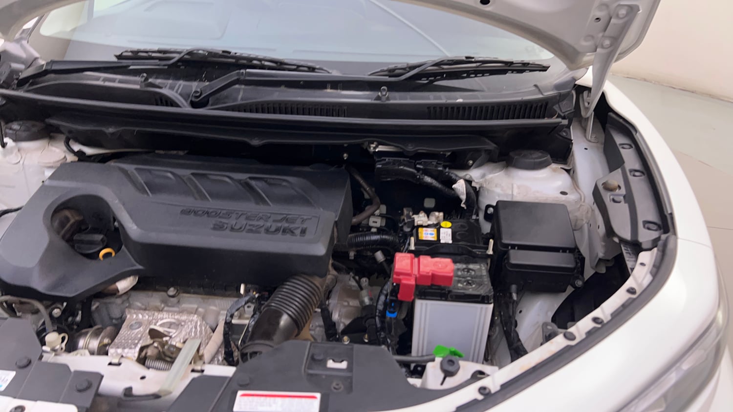 Used 2024 Maruti Suzuki Fronx Alpha 1.0L Turbo 6 AT Petrol Automatic engine ENGINE LEFT SIDE HINGE & APRON VIEW