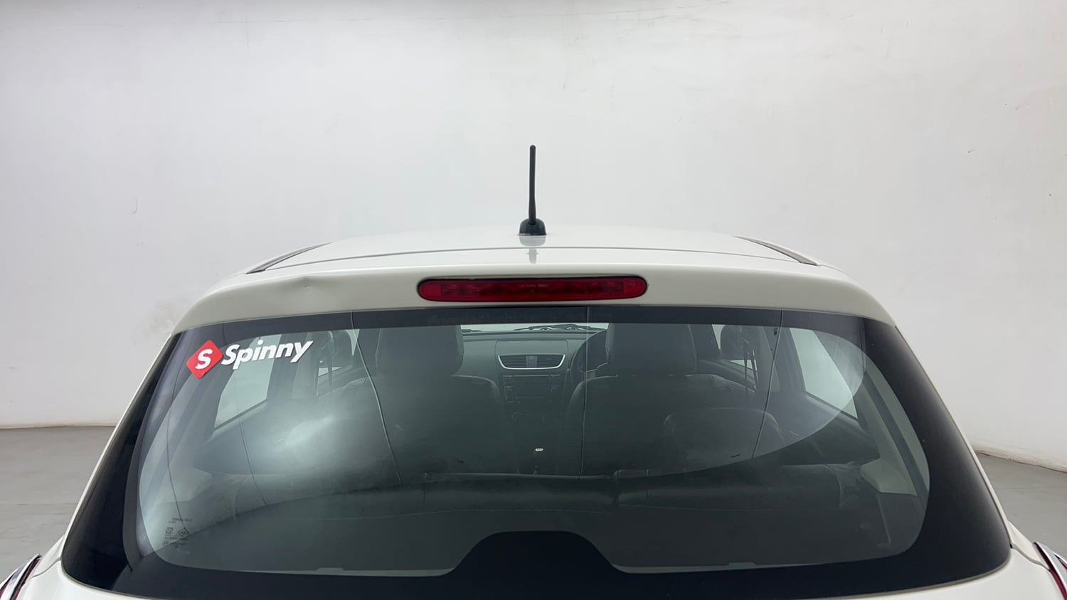 Used 2016 Maruti Suzuki Swift VXi Petrol Manual exterior BACK WINDSHIELD VIEW