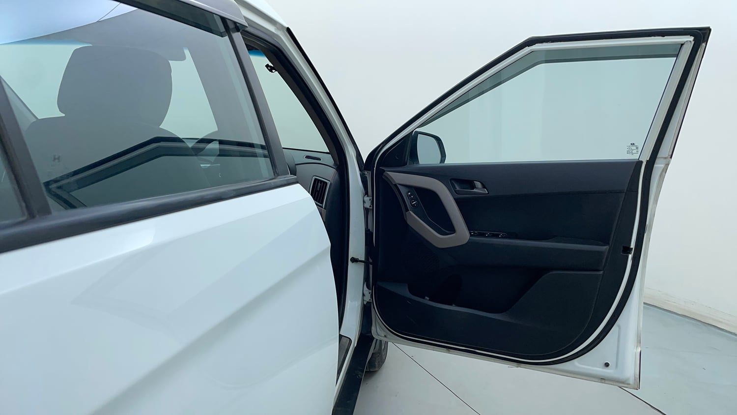 Used 2016 Hyundai Creta 1.6 SX Plus AT Petrol Petrol Automatic interior RIGHT FRONT DOOR OPEN VIEW
