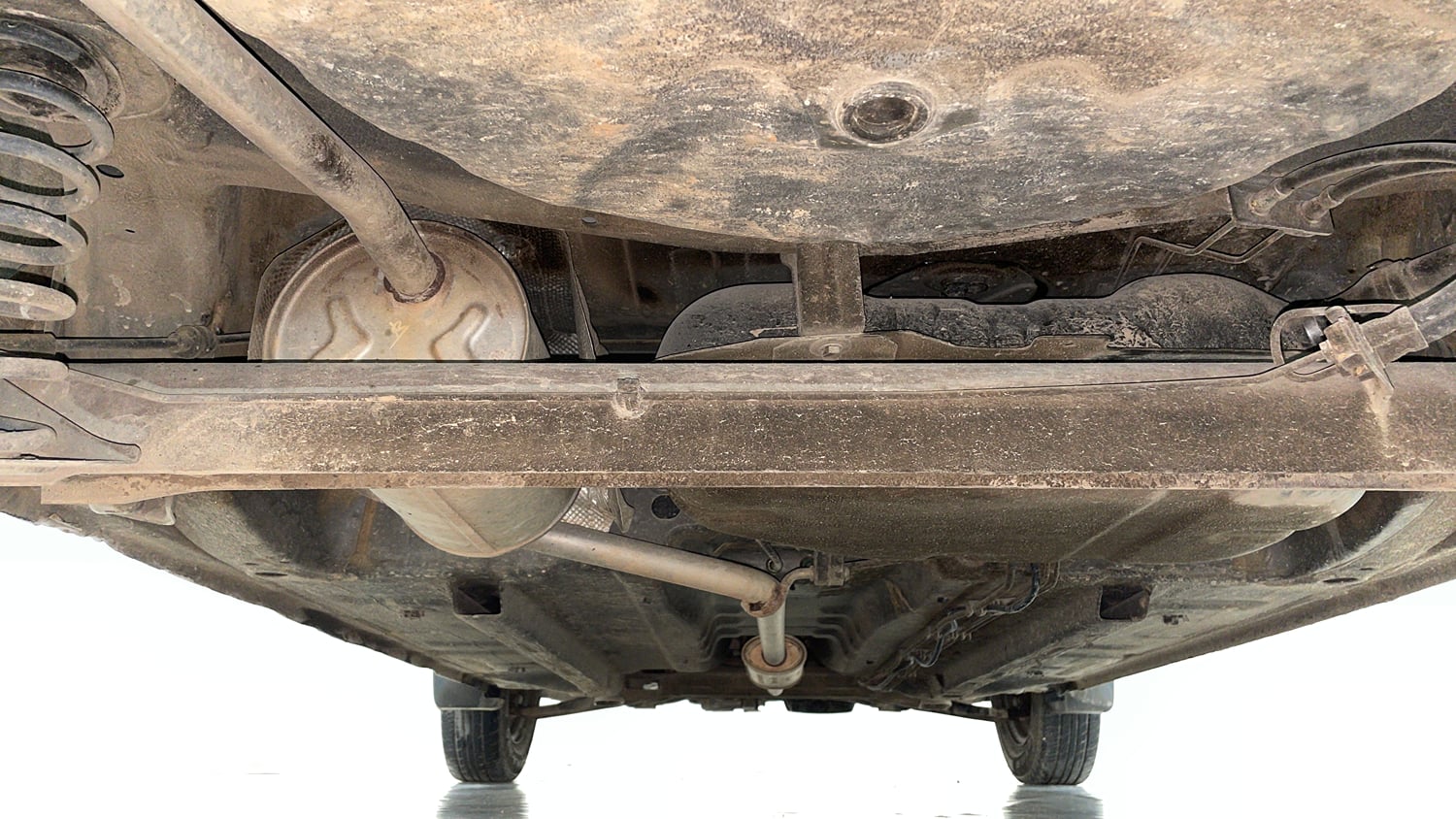 Used 2018 Renault Kwid 1.0 RXT AMT Opt Petrol Automatic extra REAR UNDERBODY VIEW (TAKEN FROM REAR)
