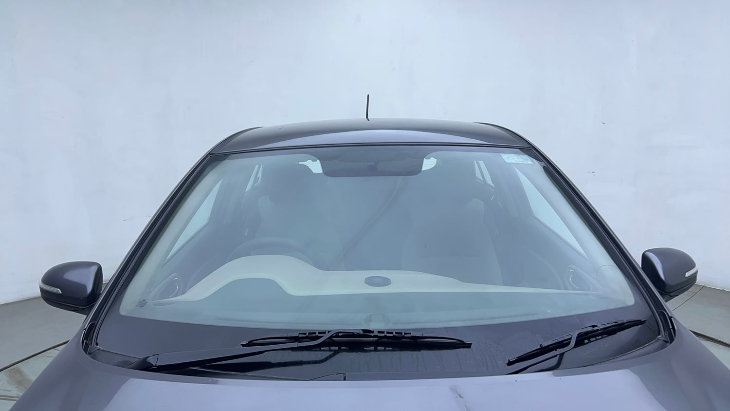 Used 2016 Hyundai Elite i20 Asta 1.2 Petrol Manual exterior FRONT WINDSHIELD VIEW
