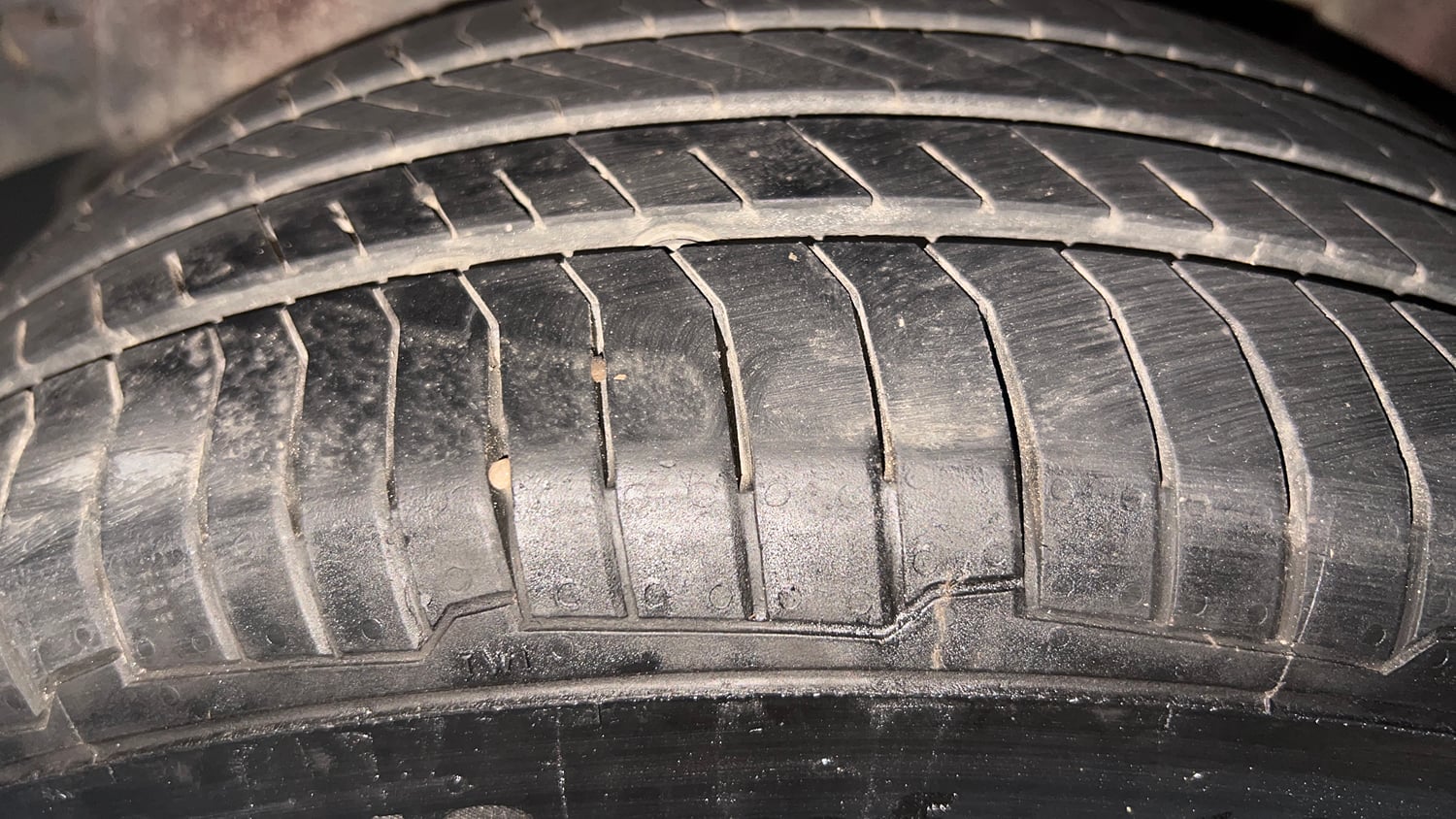 Used 2014 Honda Amaze 1.2 SX i-VTEC Petrol Manual tyres LEFT REAR TYRE TREAD VIEW