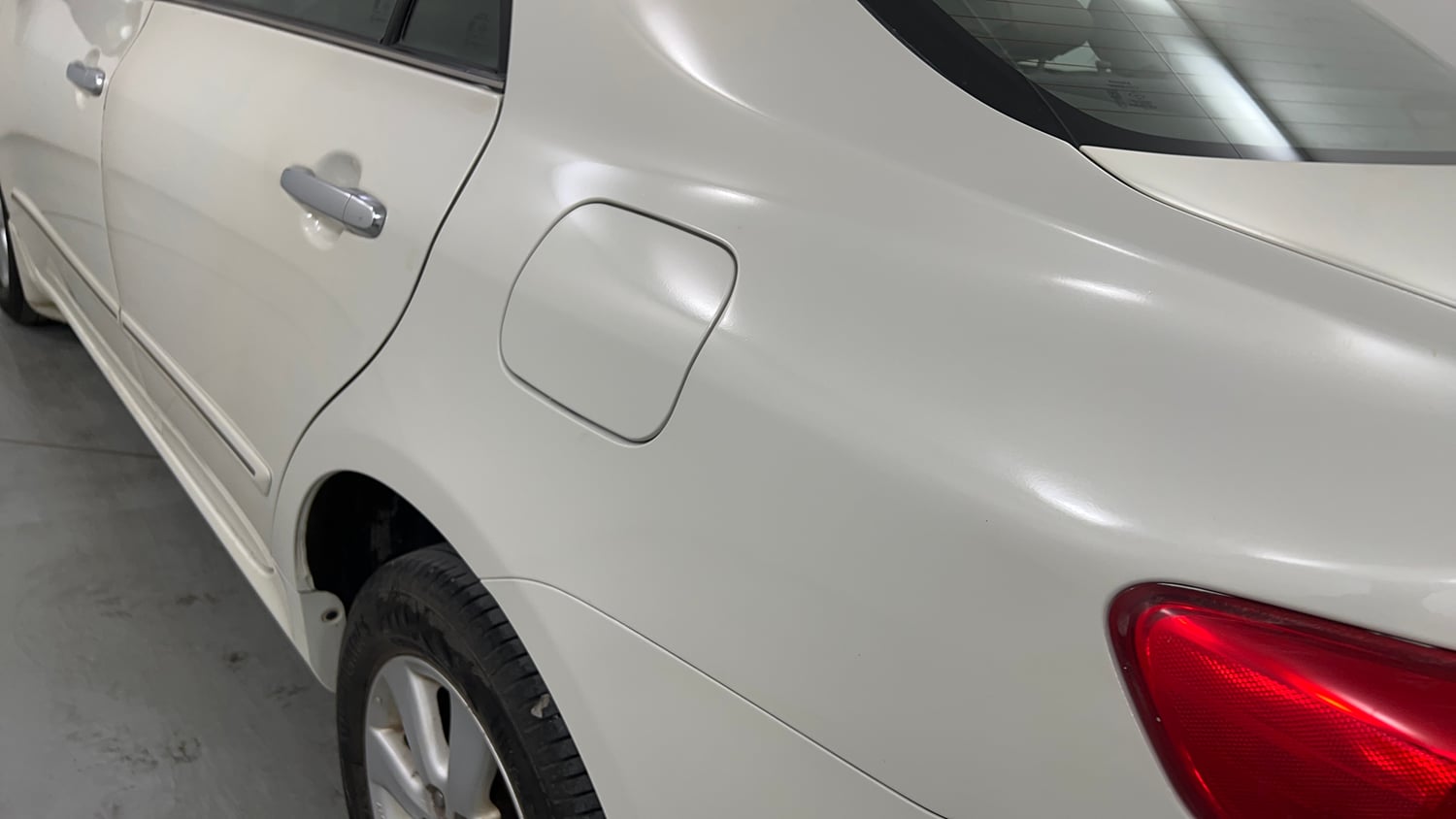 Used 2013 Toyota Corolla Altis 1.8 G Petrol Manual dents MINOR SCRATCH
