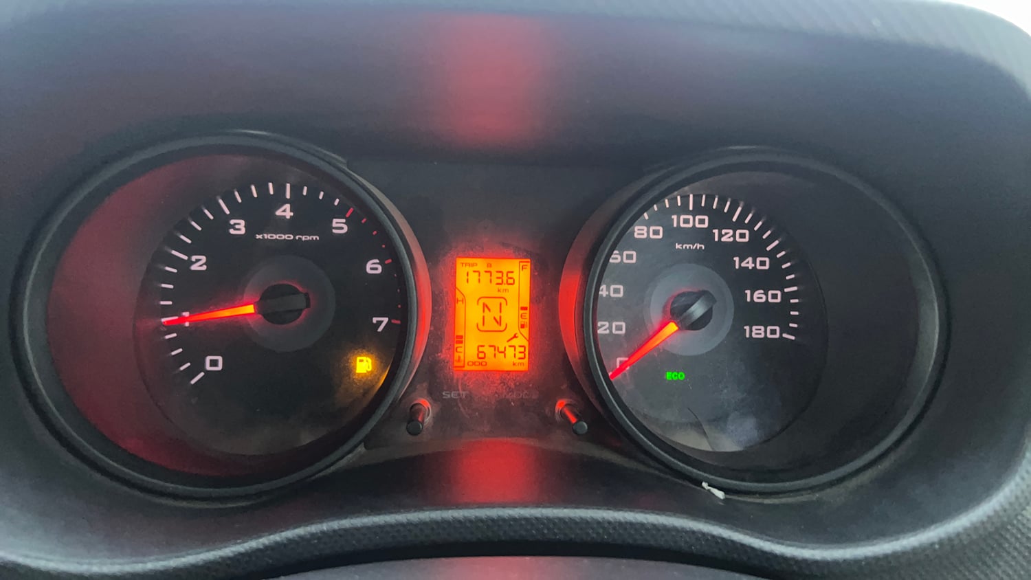 Used 2019 Mahindra TUV300 T6 Plus Diesel Manual interior CLUSTERMETER VIEW