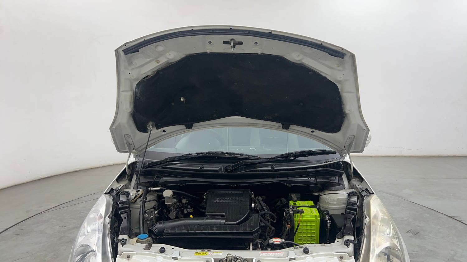 Used 2016 Maruti Suzuki Swift VXi Petrol Manual engine ENGINE & BONNET OPEN FRONT VIEW