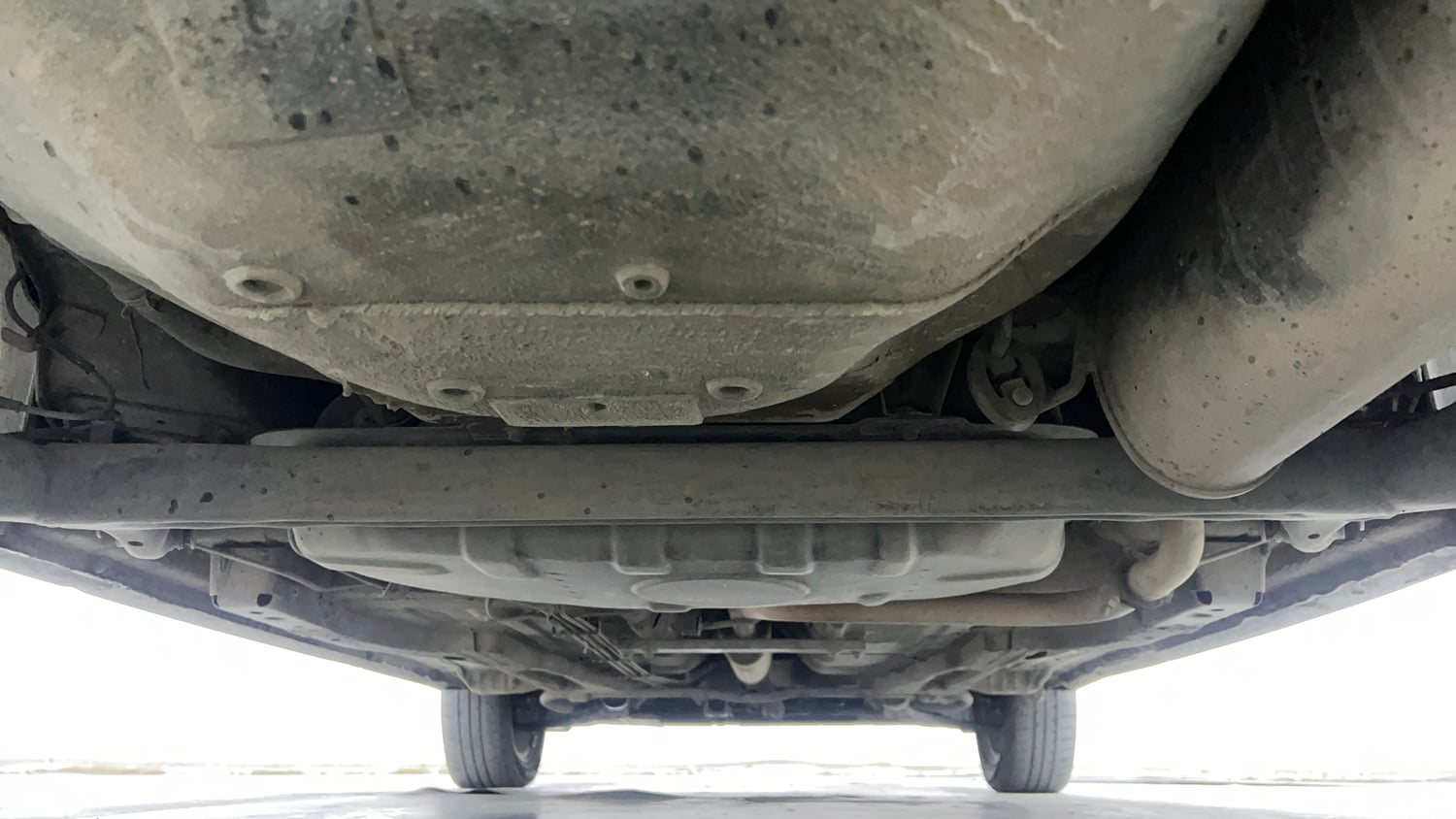 Used 2017 Tata Tiago Revotron XZ Petrol Manual extra REAR UNDERBODY VIEW (TAKEN FROM REAR)