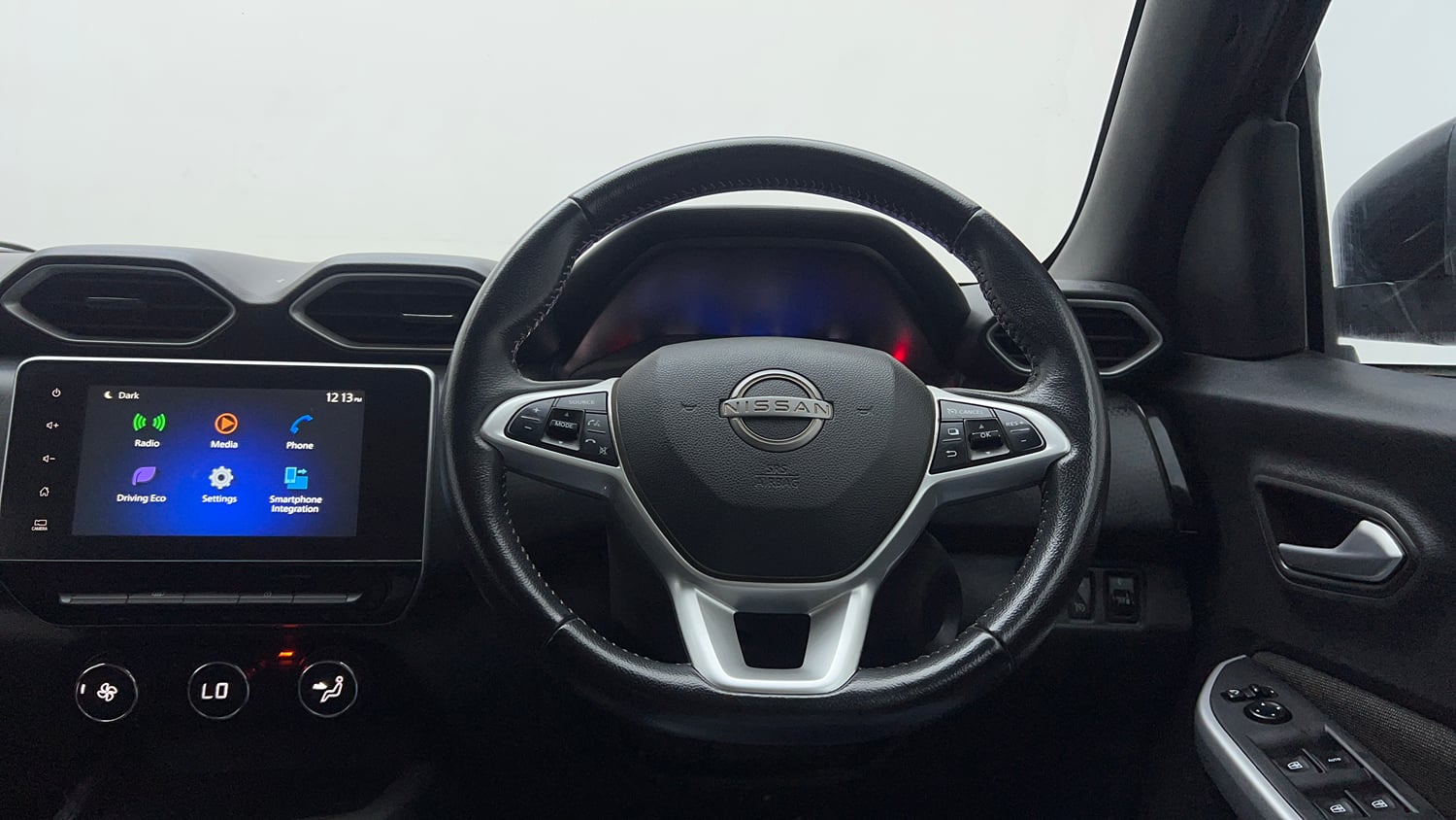 Used 2021 Nissan Magnite XV Premium Turbo (O) CVT Dual Tone Petrol Automatic interior STEERING VIEW