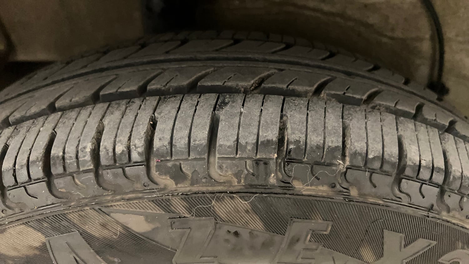 Used 2017 Maruti Suzuki Celerio LXi ABS Petrol Manual tyres RIGHT REAR TYRE TREAD VIEW