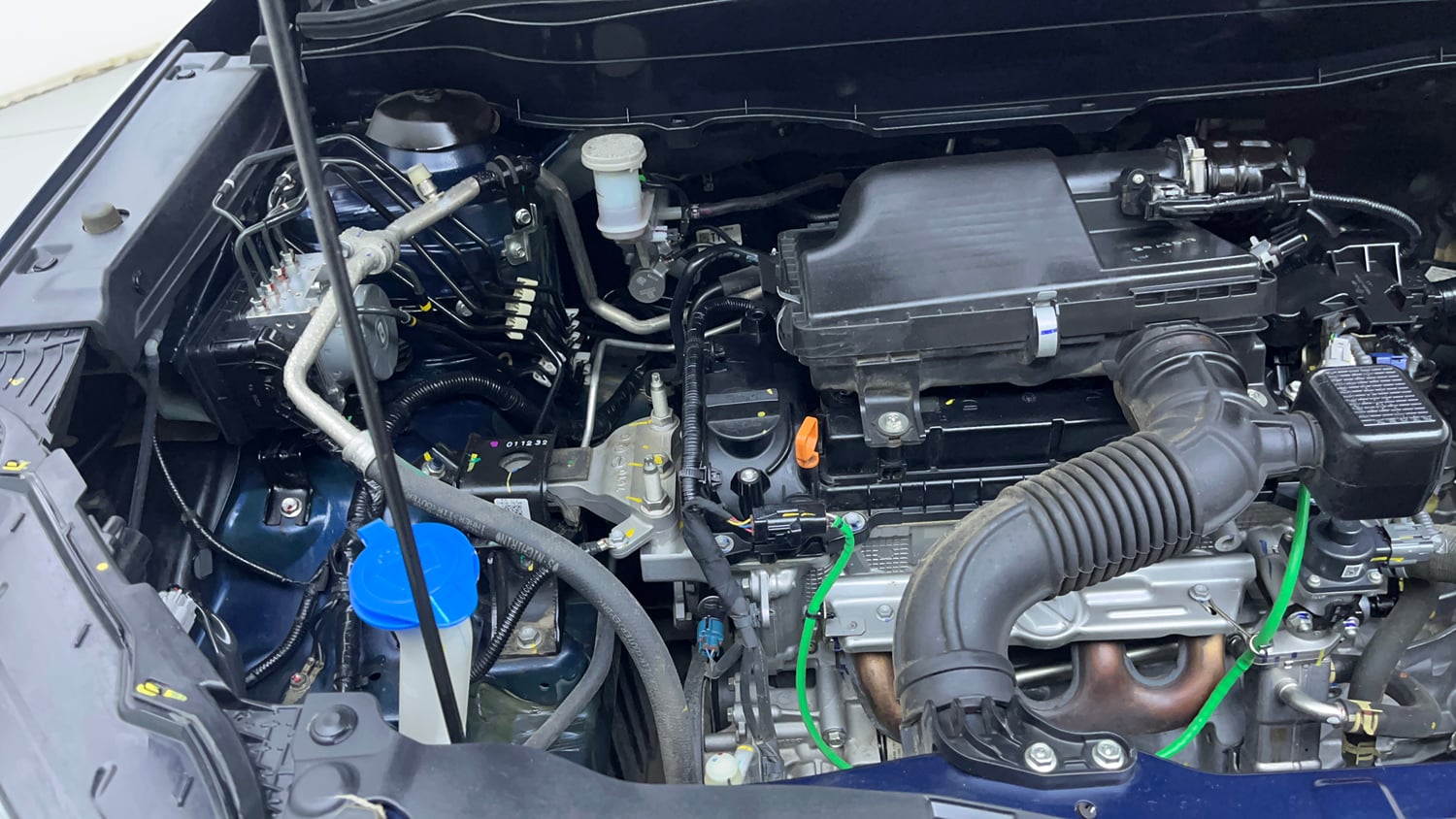 Used 2024 Maruti Suzuki Grand Vitara Sigma Smart Hybrid Petrol Manual engine ENGINE RIGHT SIDE VIEW