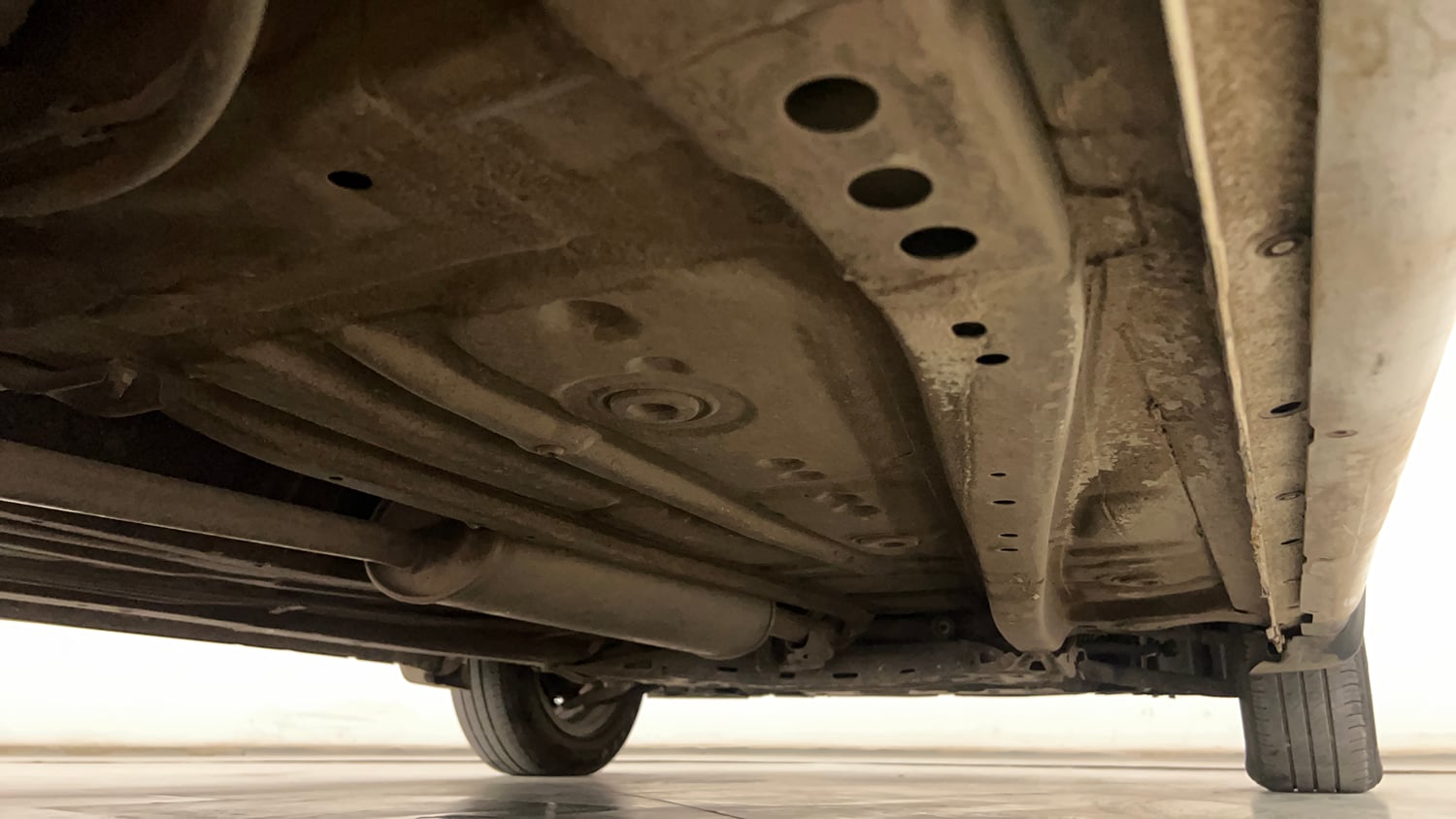 Used 2023 Maruti Suzuki Wagon R VXI 1.0 CNG Cng Manual extra REAR RIGHT UNDERBODY VIEW