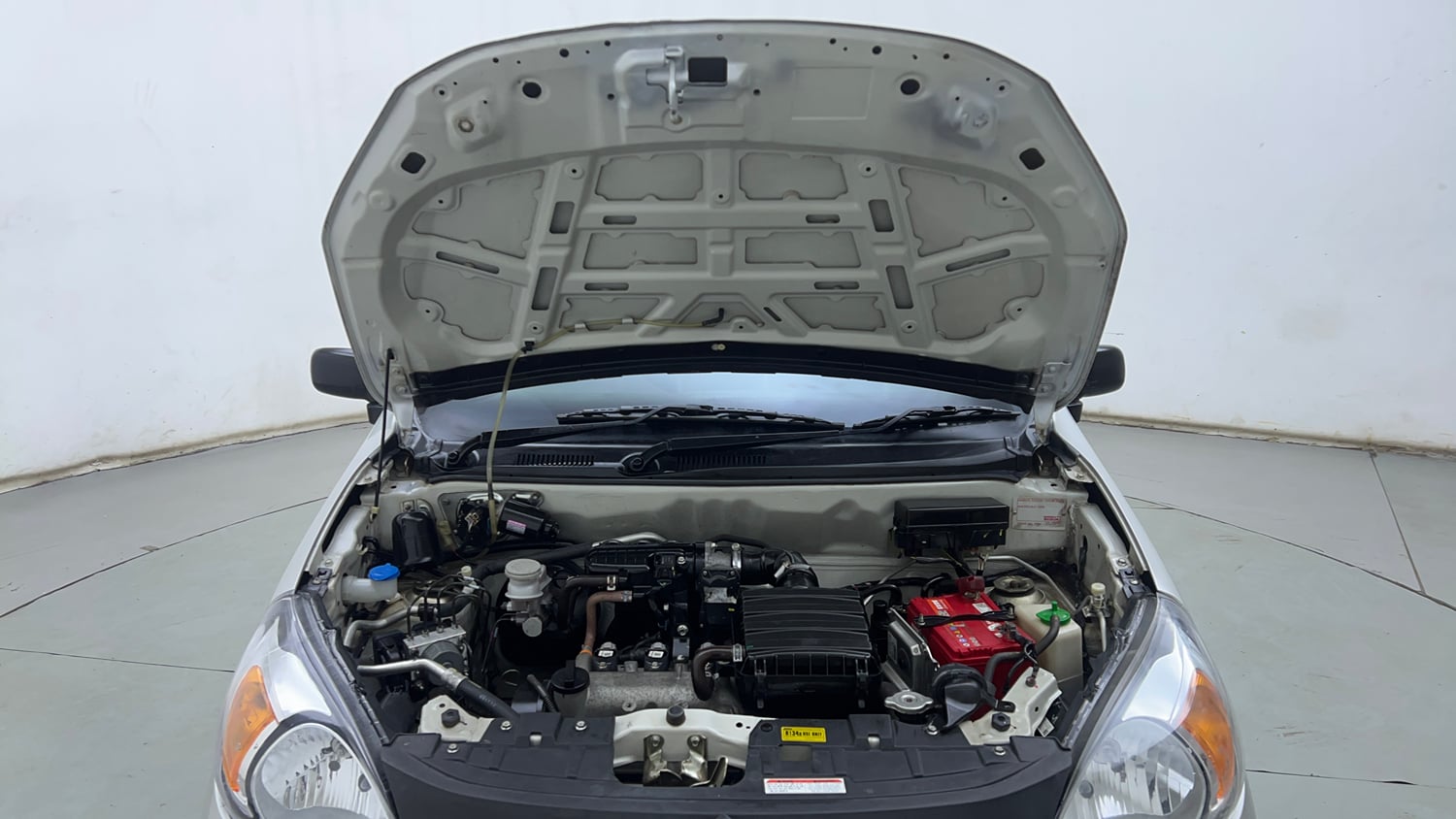 Used 2019 Maruti Suzuki Alto 800 LXi Petrol Manual engine ENGINE & BONNET OPEN FRONT VIEW