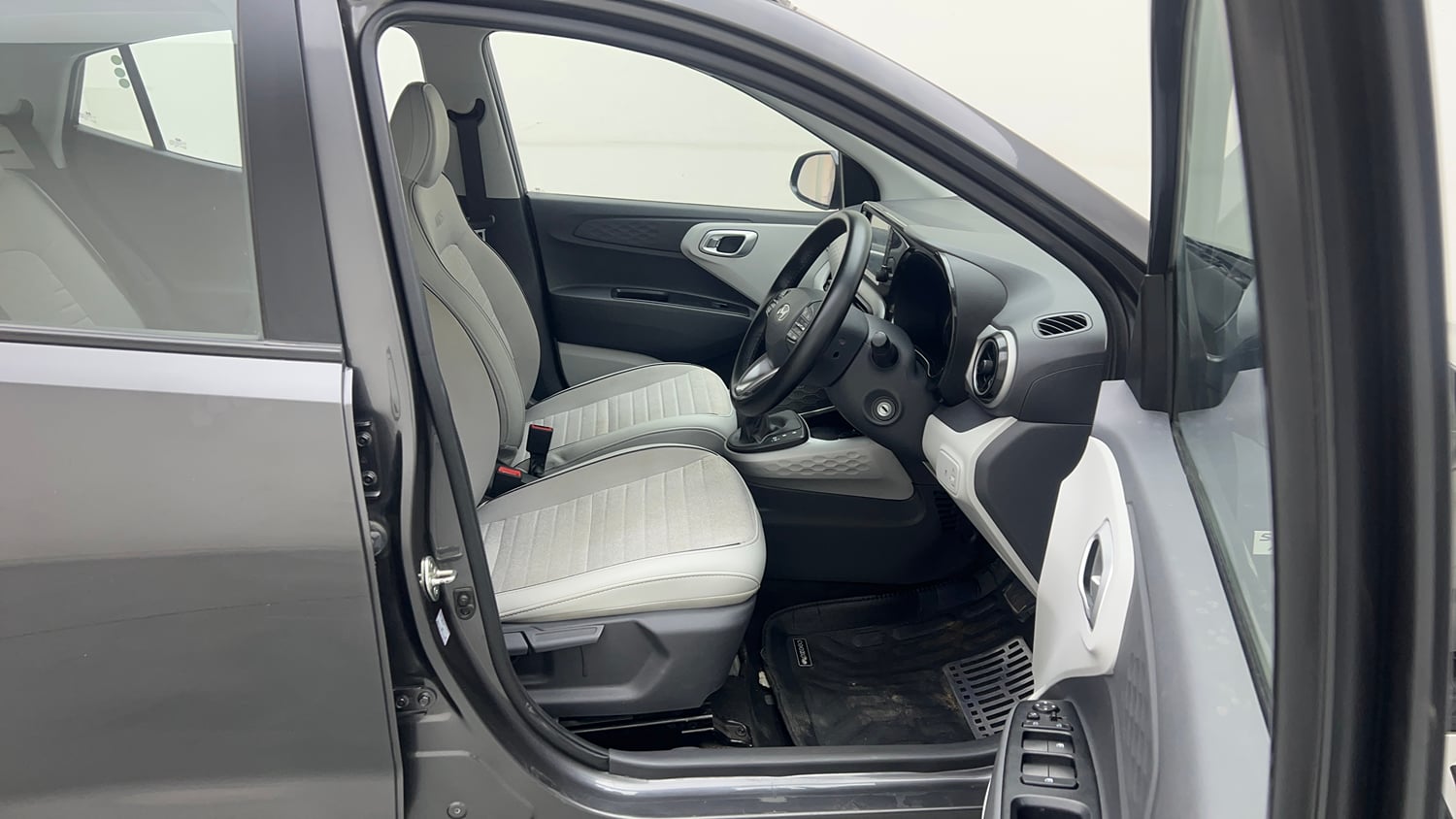 Used 2024 Hyundai Grand i10 Nios Sportz 1.2 Kappa AMT Petrol Automatic interior RIGHT SIDE FRONT DOOR CABIN VIEW
