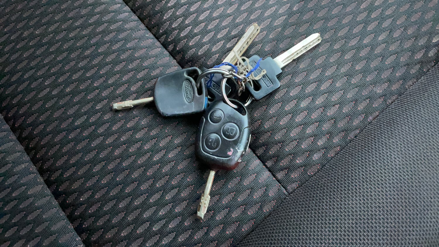 Used 2012 Ford Figo Duratec Petrol ZXI 1.2 Petrol Manual extra CAR KEY VIEW