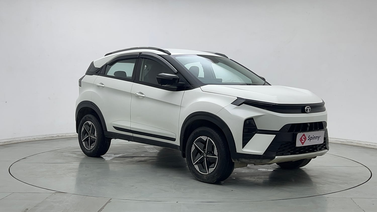 Used 2024 Tata Nexon Creative Plus 1.2 Revotron Petrol 7DCA Petrol Automatic exterior RIGHT FRONT CORNER VIEW