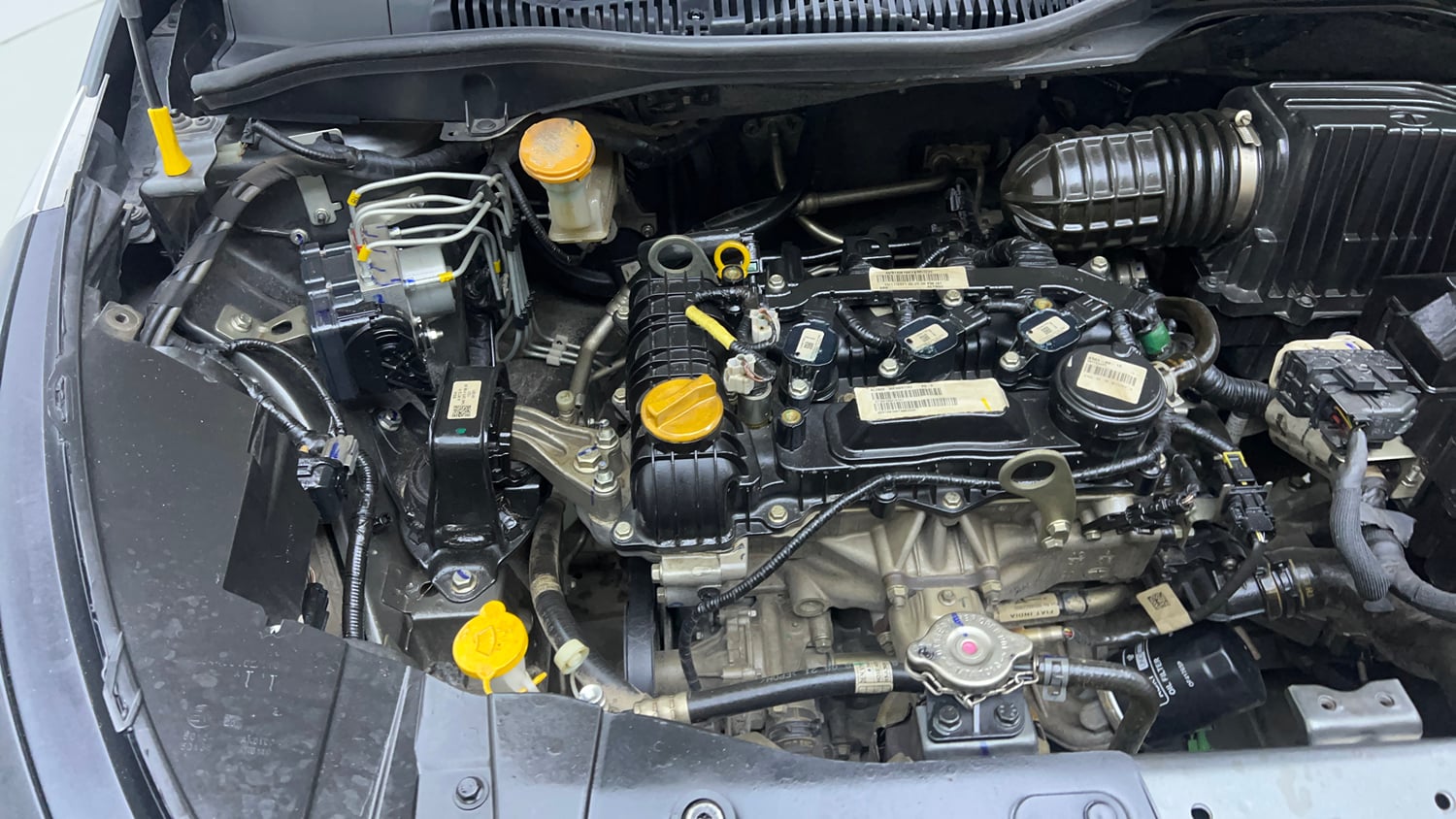 Used 2021 Tata Altroz XZ Petrol Petrol Manual engine ENGINE RIGHT SIDE VIEW