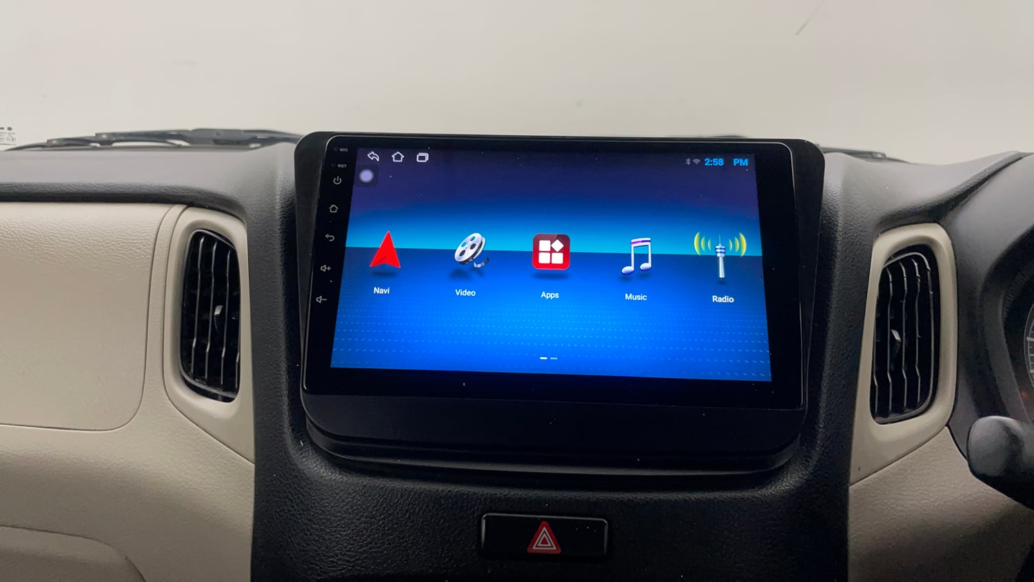 Used 2024 Maruti Suzuki Wagon R VXI 1.0 Petrol Manual interior MUSIC SYSTEM & AC CONTROL VIEW