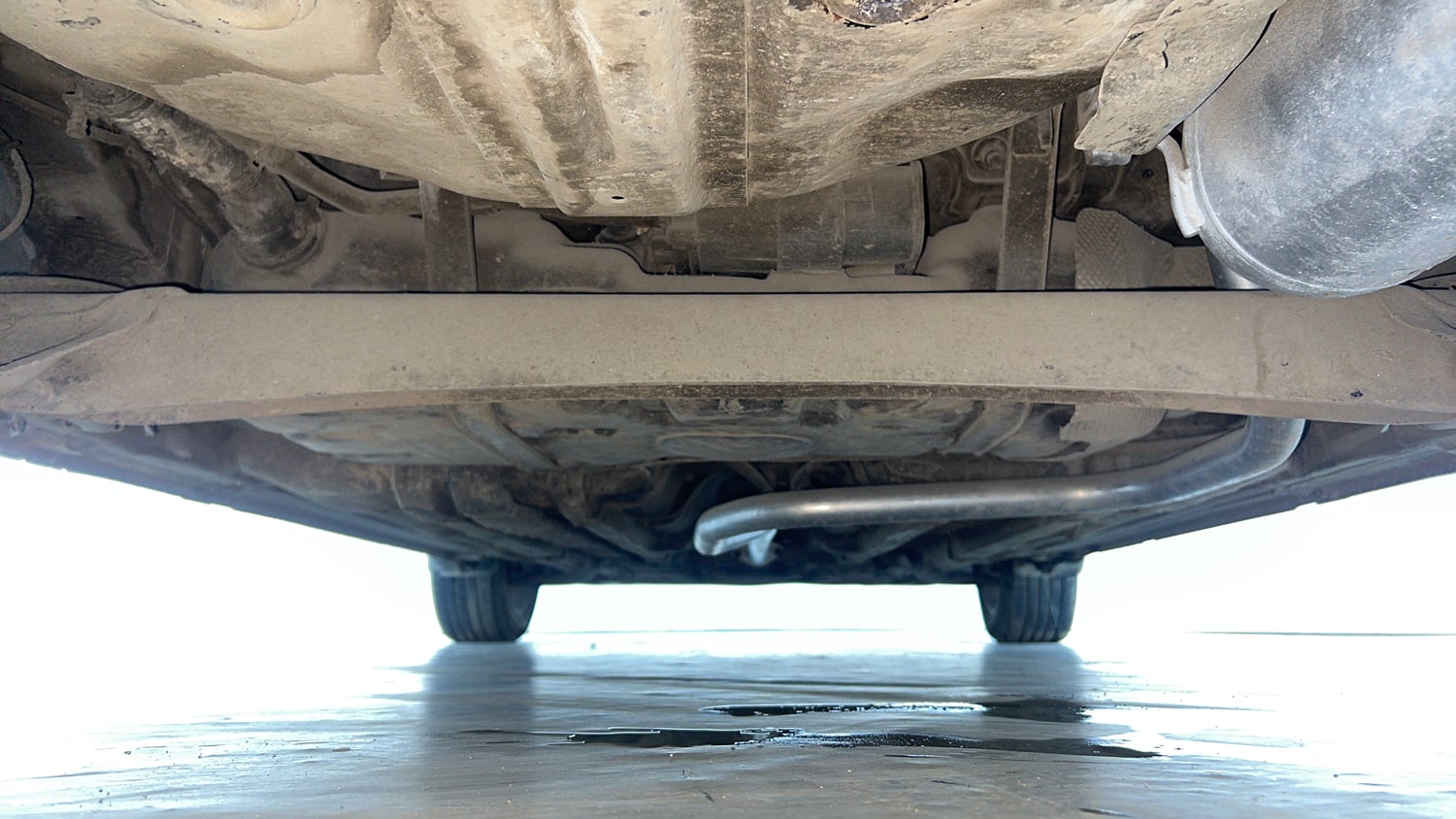 Used 2016 Hyundai Elite i20 Asta 1.2 Petrol Manual extra REAR UNDERBODY VIEW (TAKEN FROM REAR)