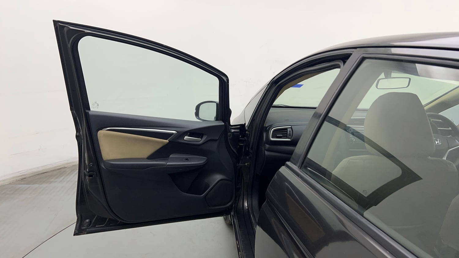 Used 2016 Honda Jazz V AT Petrol Petrol Automatic interior LEFT FRONT DOOR OPEN VIEW