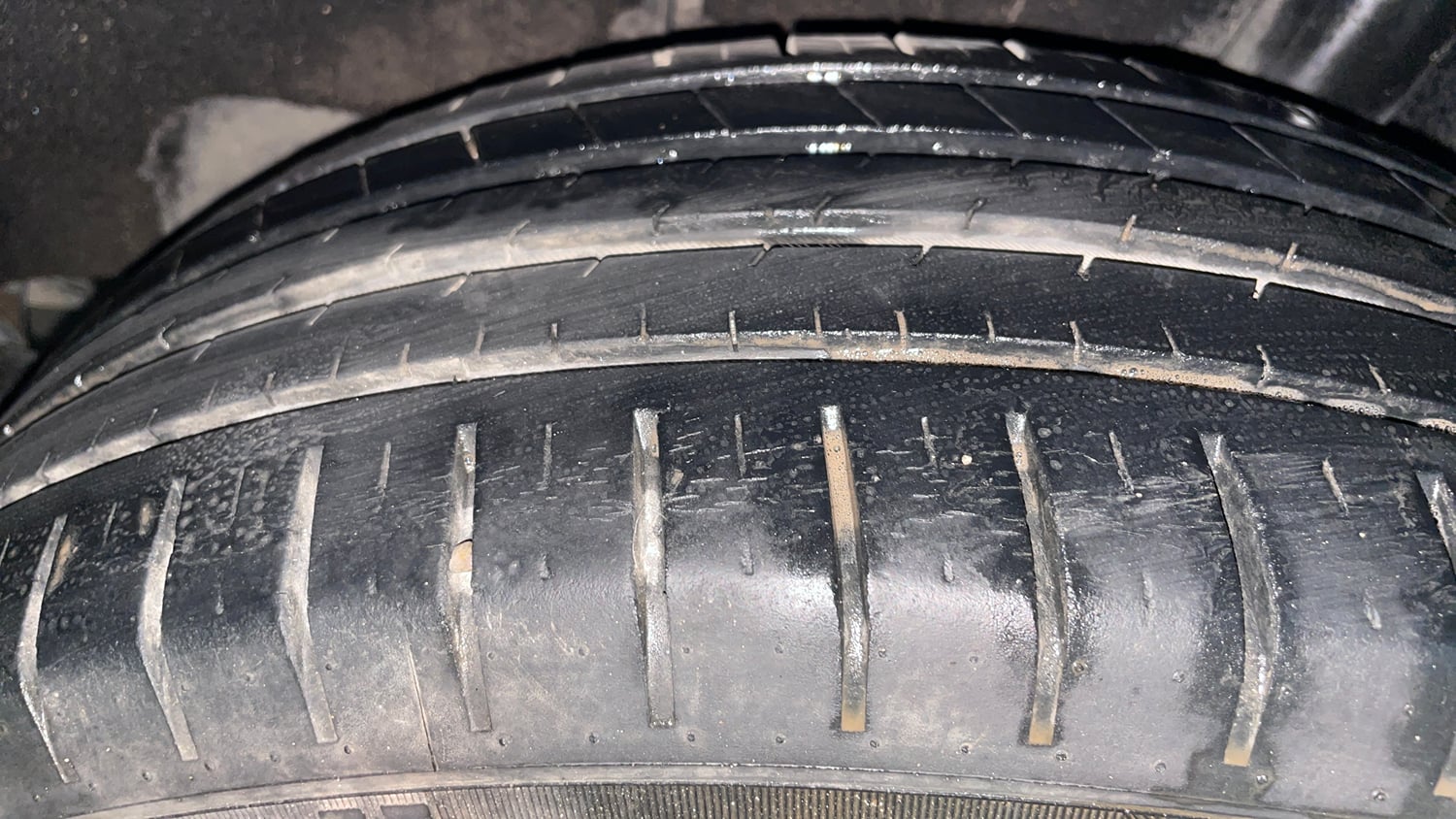 Used 2019 Maruti Suzuki Baleno Zeta 1.2 Petrol Manual tyres LEFT REAR TYRE TREAD VIEW