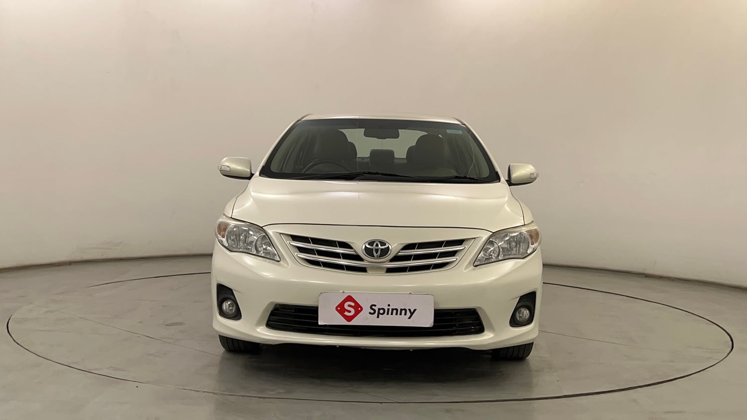 Used 2013 Toyota Corolla Altis 1.8 G Petrol Manual exterior FRONT VIEW