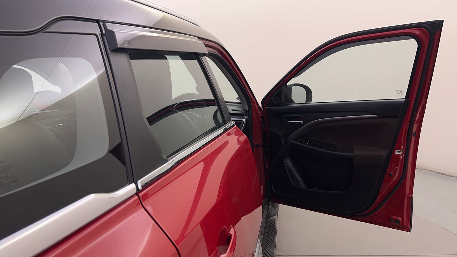 Used 2023 Maruti Suzuki Brezza Zxi Dual Tone Petrol Manual interior RIGHT FRONT DOOR OPEN VIEW