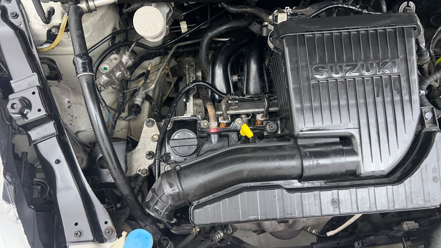 Used 2016 Maruti Suzuki Swift VXi Petrol Manual engine ENGINE RIGHT SIDE VIEW