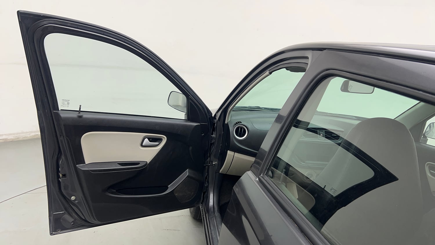 Used 2022 Maruti Suzuki Alto 800 LXi (O) CNG Cng Manual interior LEFT FRONT DOOR OPEN VIEW