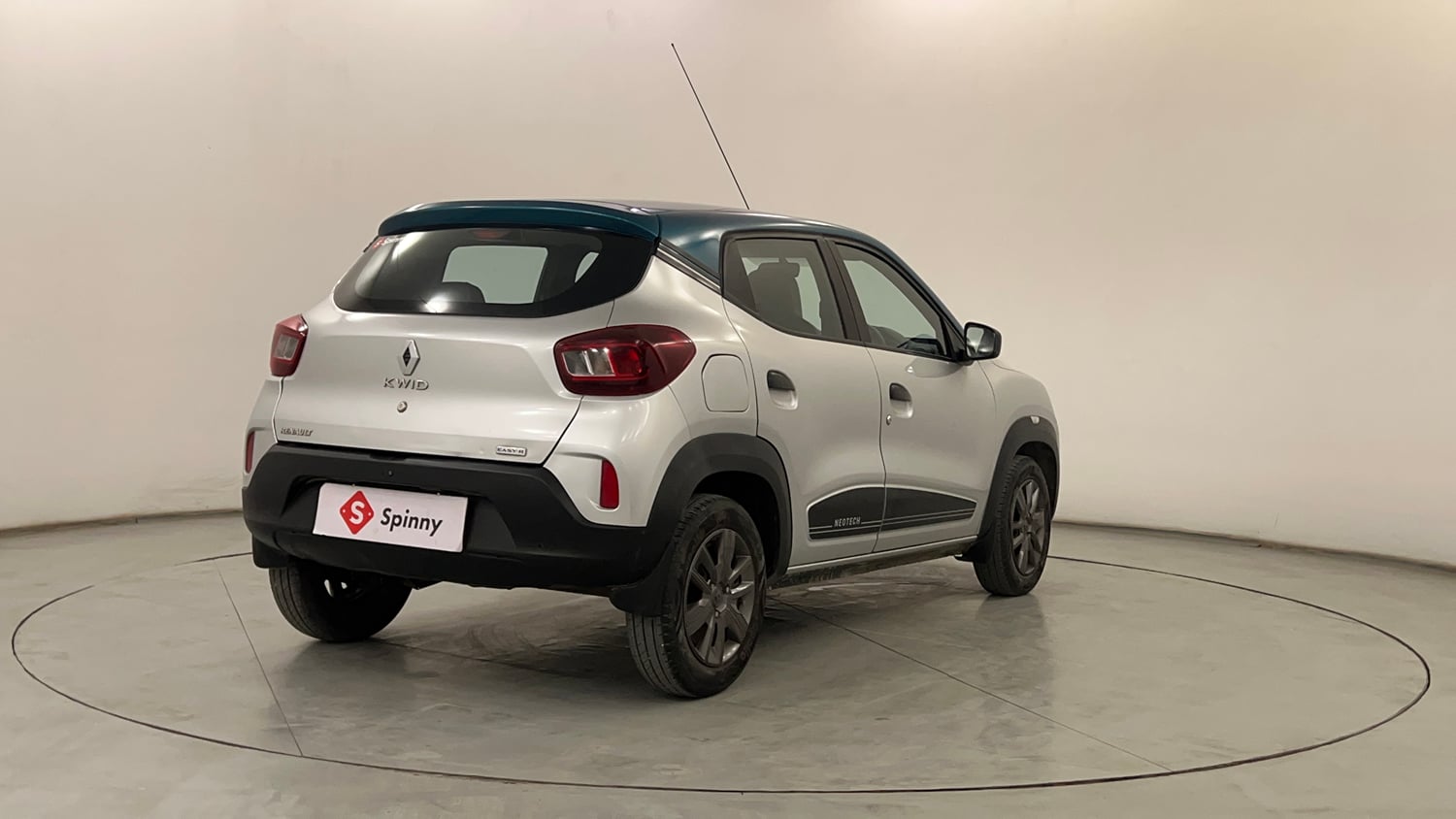 Used 2021 Renault Kwid Neotech RXL 1.0  AMT Petrol Automatic exterior RIGHT REAR CORNER VIEW