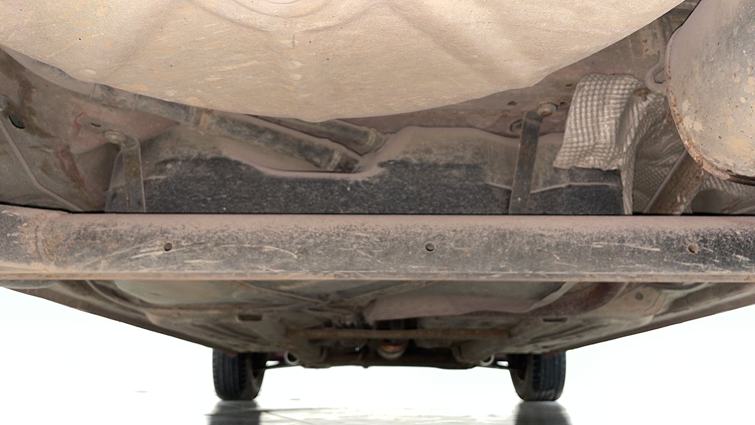 Used 2012 Ford Figo Duratec Petrol ZXI 1.2 Petrol Manual extra REAR UNDERBODY VIEW (TAKEN FROM REAR)
