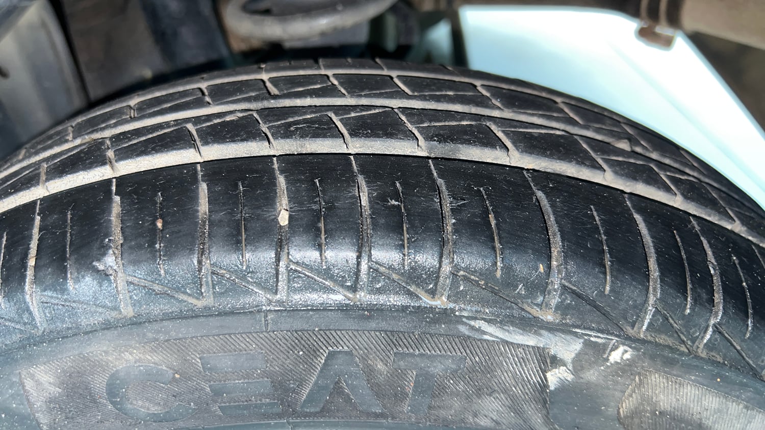Used 2022 Maruti Suzuki Alto 800 LXi (O) CNG Cng Manual tyres LEFT REAR TYRE TREAD VIEW