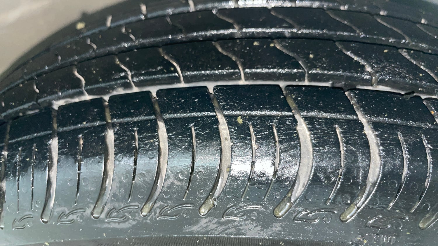 Used 2024 Maruti Suzuki Wagon R VXI 1.0 Petrol Manual tyres RIGHT FRONT TYRE TREAD VIEW