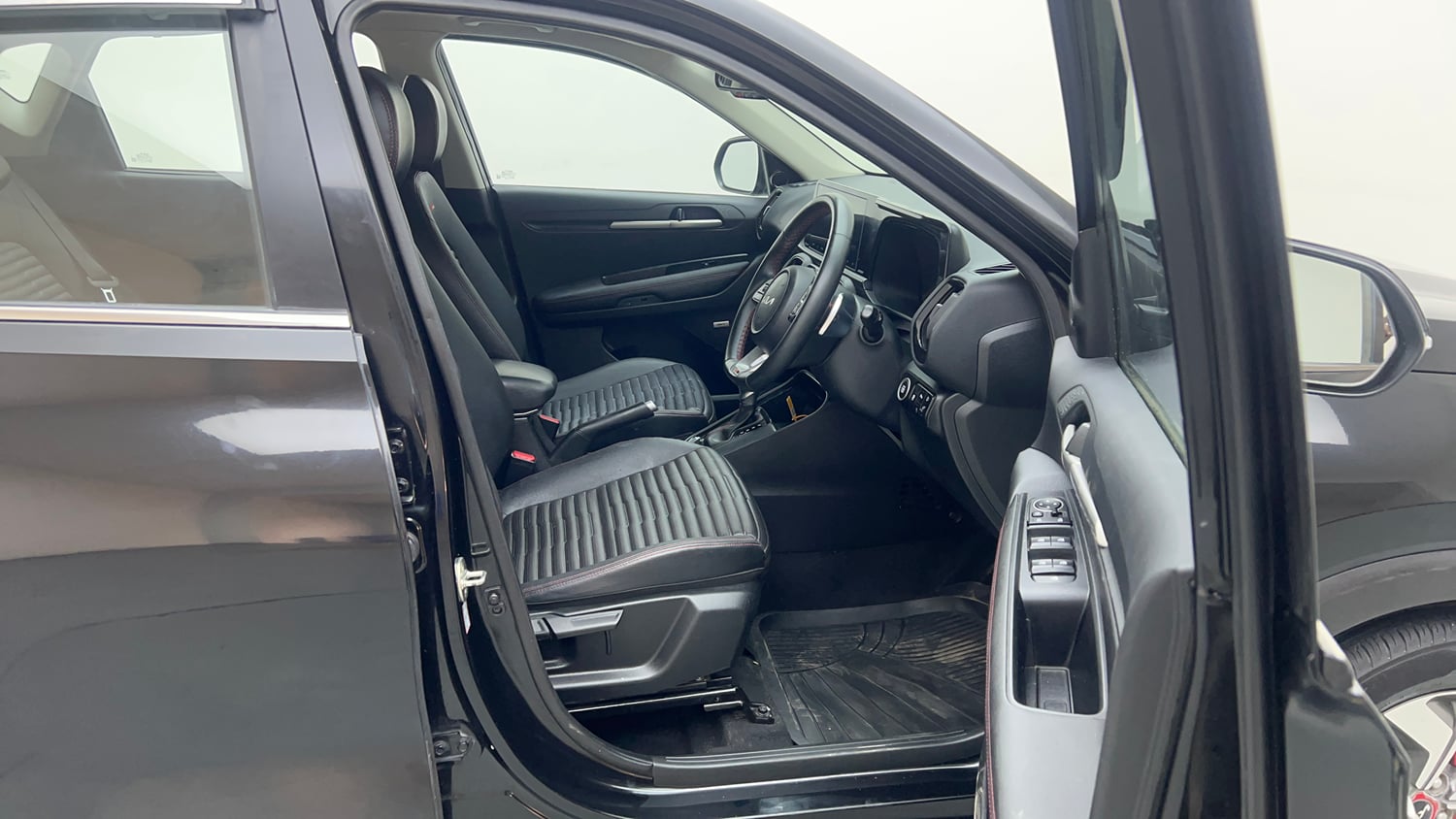 Used 2023 Kia Sonet GTX Plus 1.0 Turbo Petrol DCT Petrol Automatic interior RIGHT SIDE FRONT DOOR CABIN VIEW